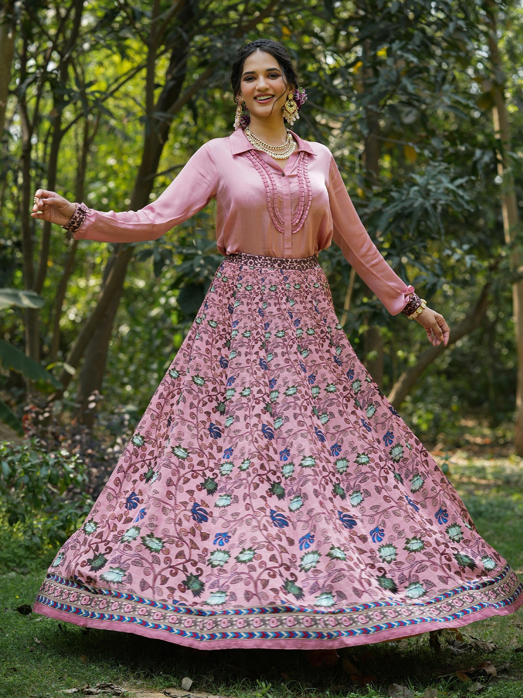 

SCAKHI Floral Printed Thread Work Kalamkari Ready to Wear Lehenga & Choli Set, Pink