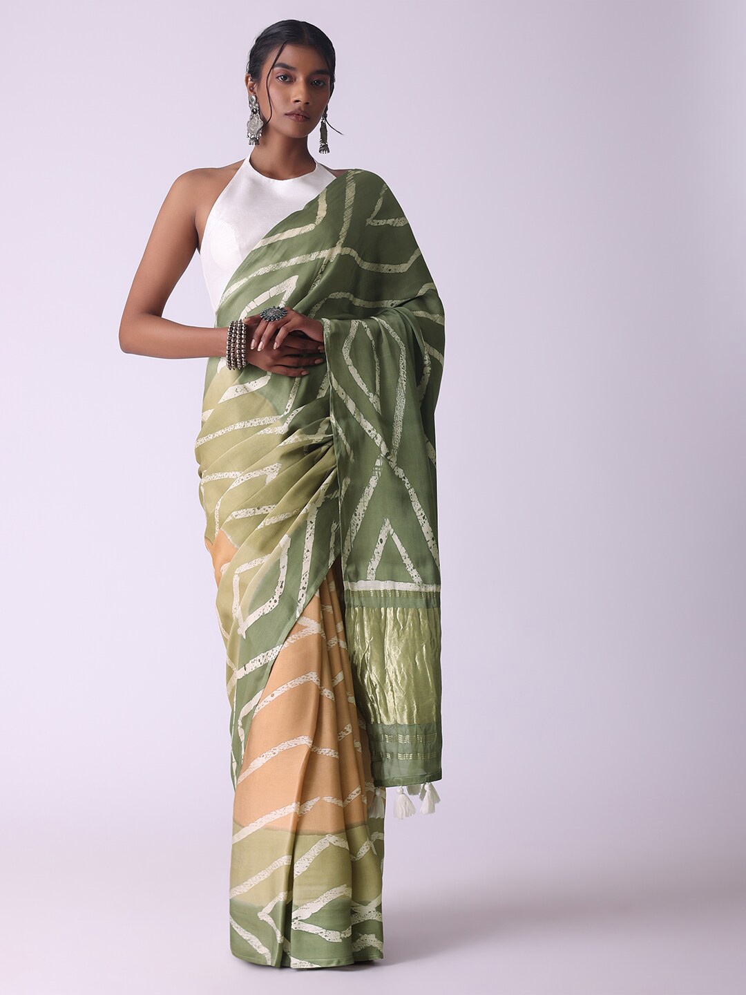 

KALKI Fashion Geometric Print Satin Saree, Green