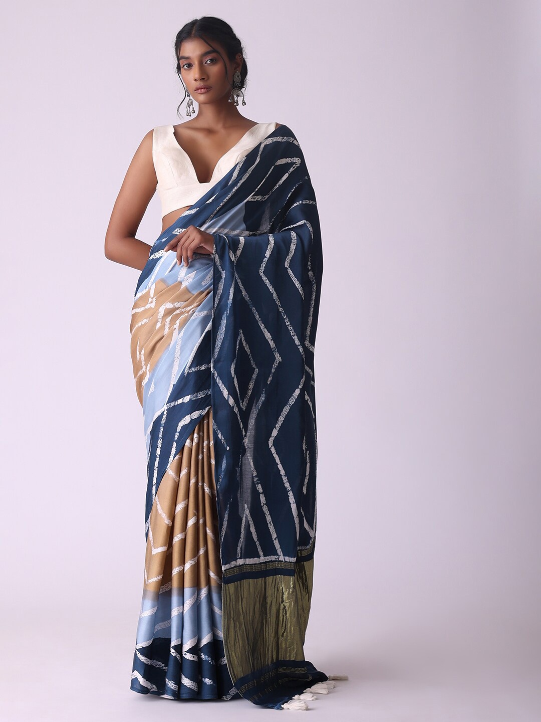 

KALKI Fashion Geometric Printed Satin Saree, Blue