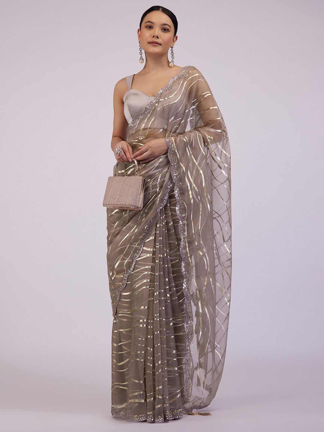 

KALKI Fashion Sequinned Organza Saree, Purple