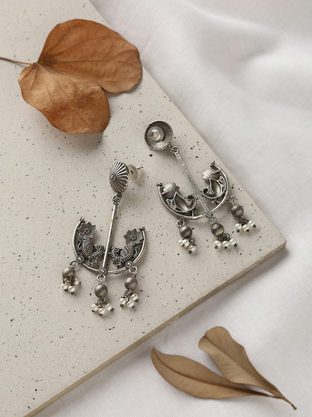 

trueBrowns Silver-Plated Contemporary Drop Earrings