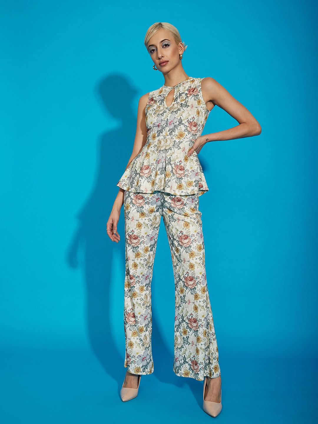 

SASSAFRAS Beige Floral Top & Trousers Co-Ords