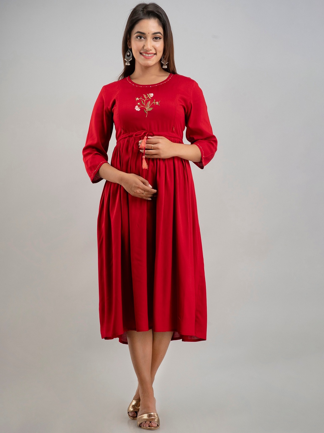 

Nirkhi Floral Embroidered Sequinned A-Line Maternity & Feeding Dress, Maroon