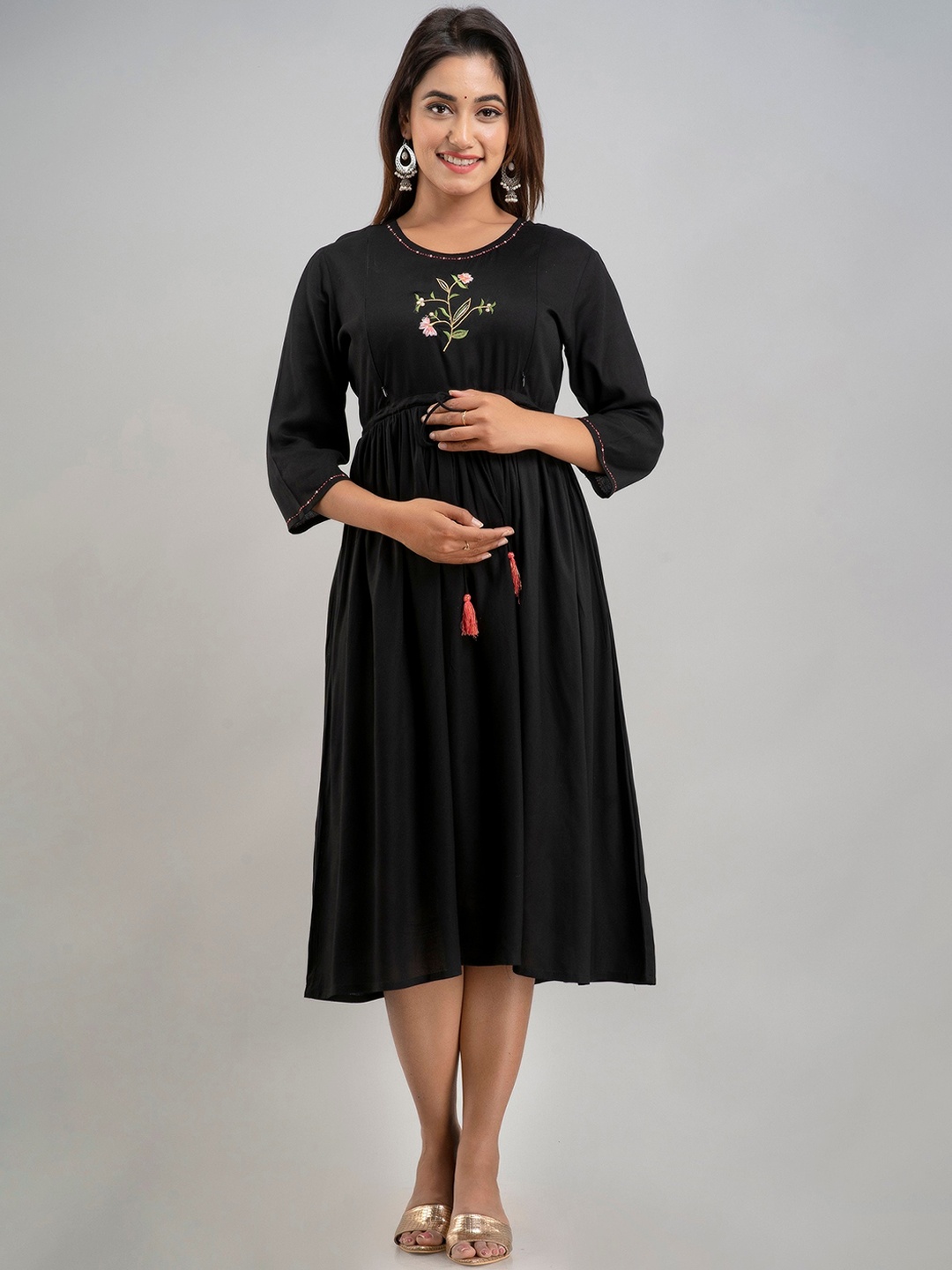 

Nirkhi Floral Embroidered Sequined Fit & Flare Maternity Midi Ethnic Dress, Black