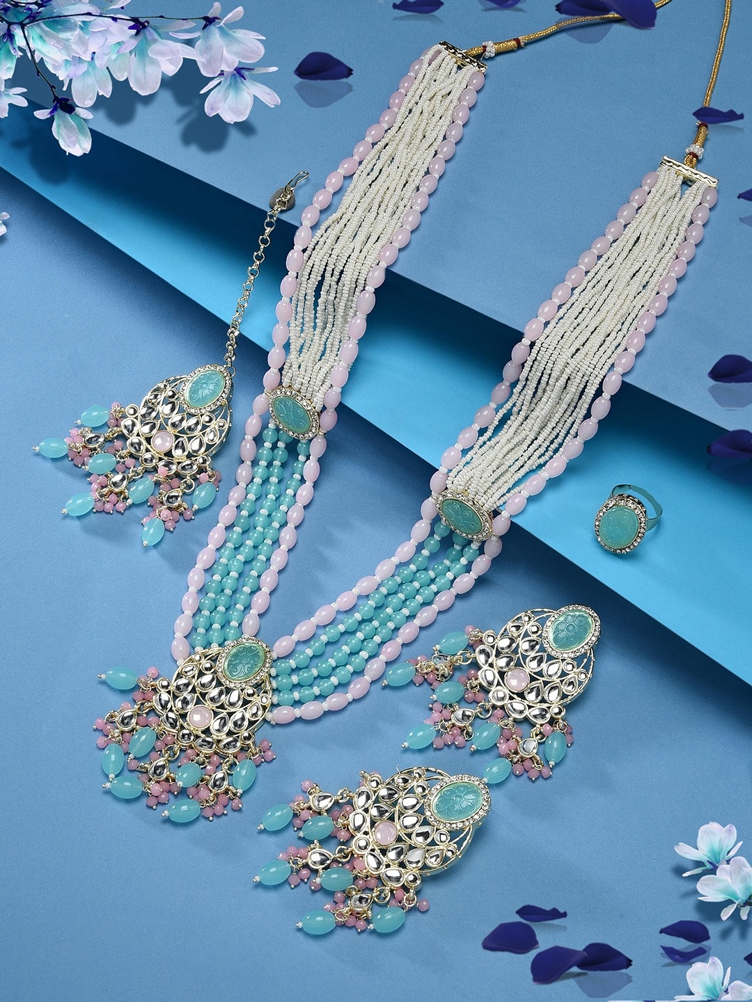 

Zaveri Pearls Gold-Plated Kundan-Studded & Beaded Jewellery Set