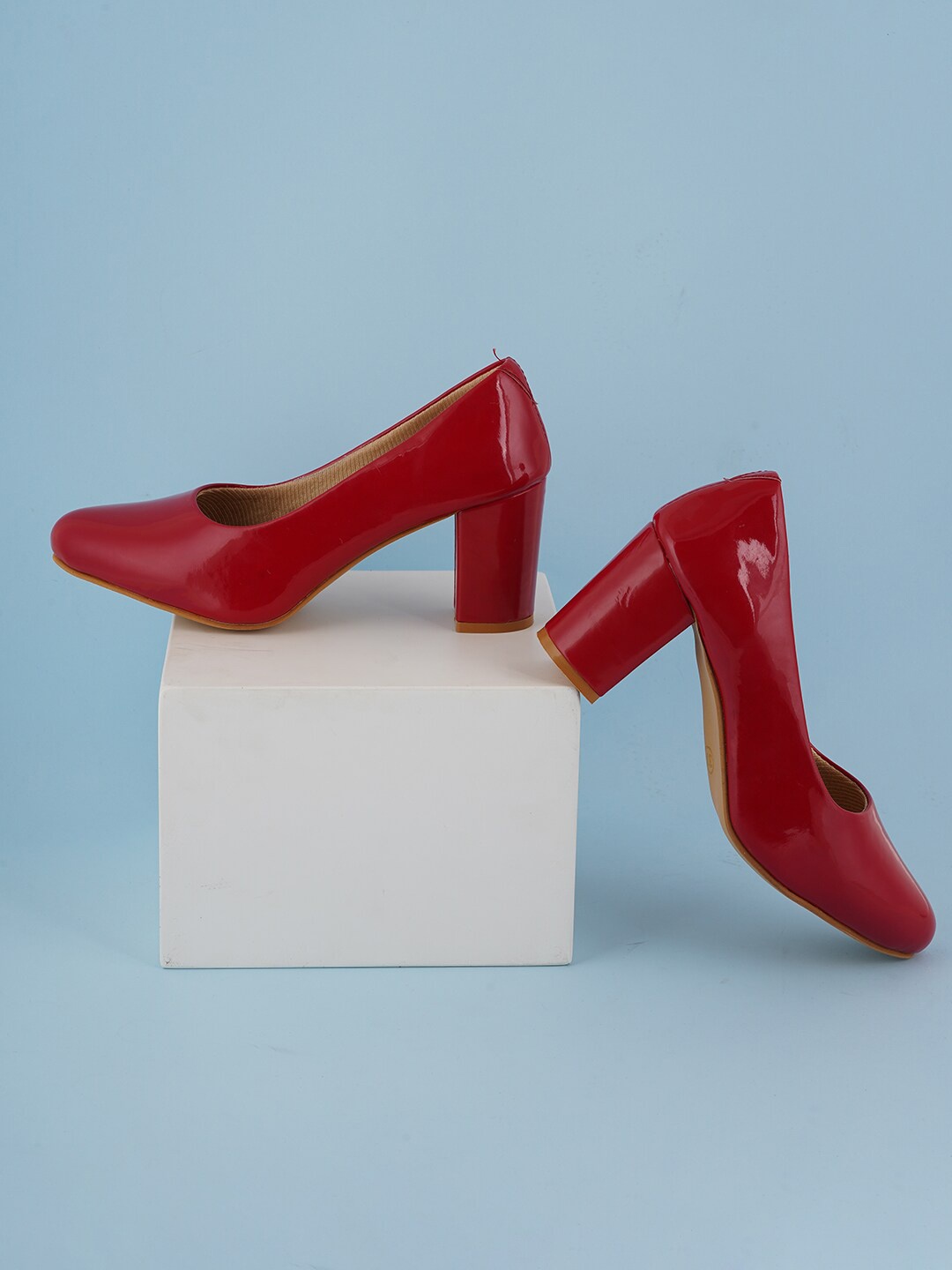 

SCENTRA SPAIN Round Toe Block Pumps, Red