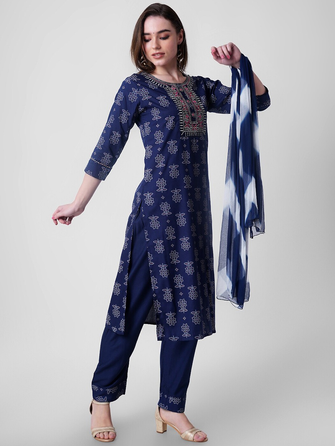 

KALINI Women Rayon Bandhani Printed Thread Work Kurta And Palazzo With Dupatta, Blue