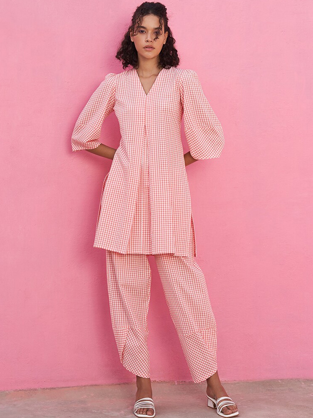 

Abhishti V-Neck Checked A-Line Pure Cotton Kurta with Salwar, Pink