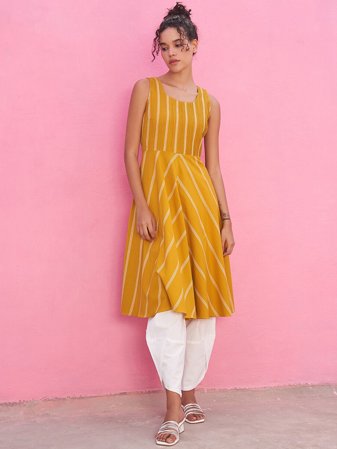

Abhishti Striped Sleeveless Anarkali Pure Cotton Kurta with Dhoti Pants, Yellow