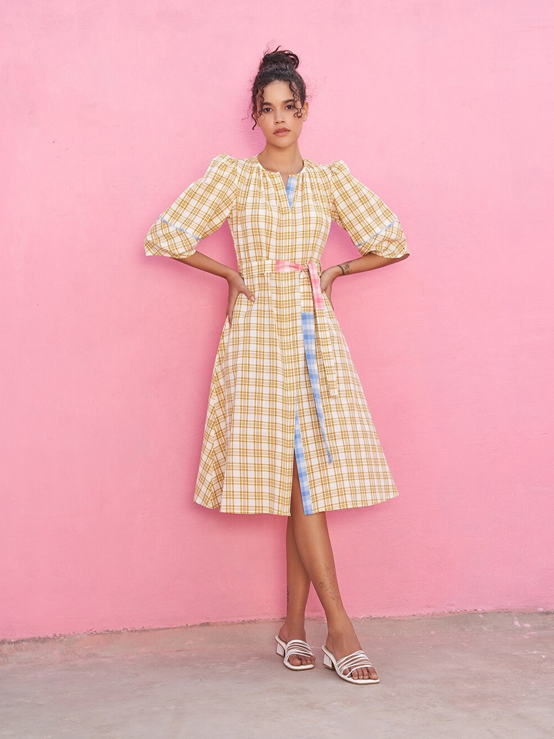 

Abhishti Checked Puff Sleeves Cotton A-Line Midi Dress, Yellow