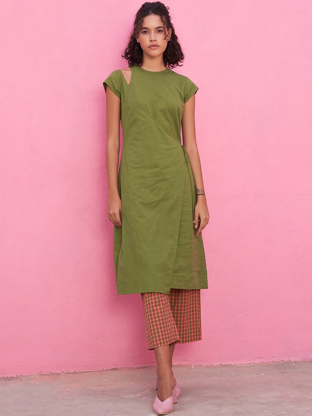 

Abhishti Angrakha Kurta, Green