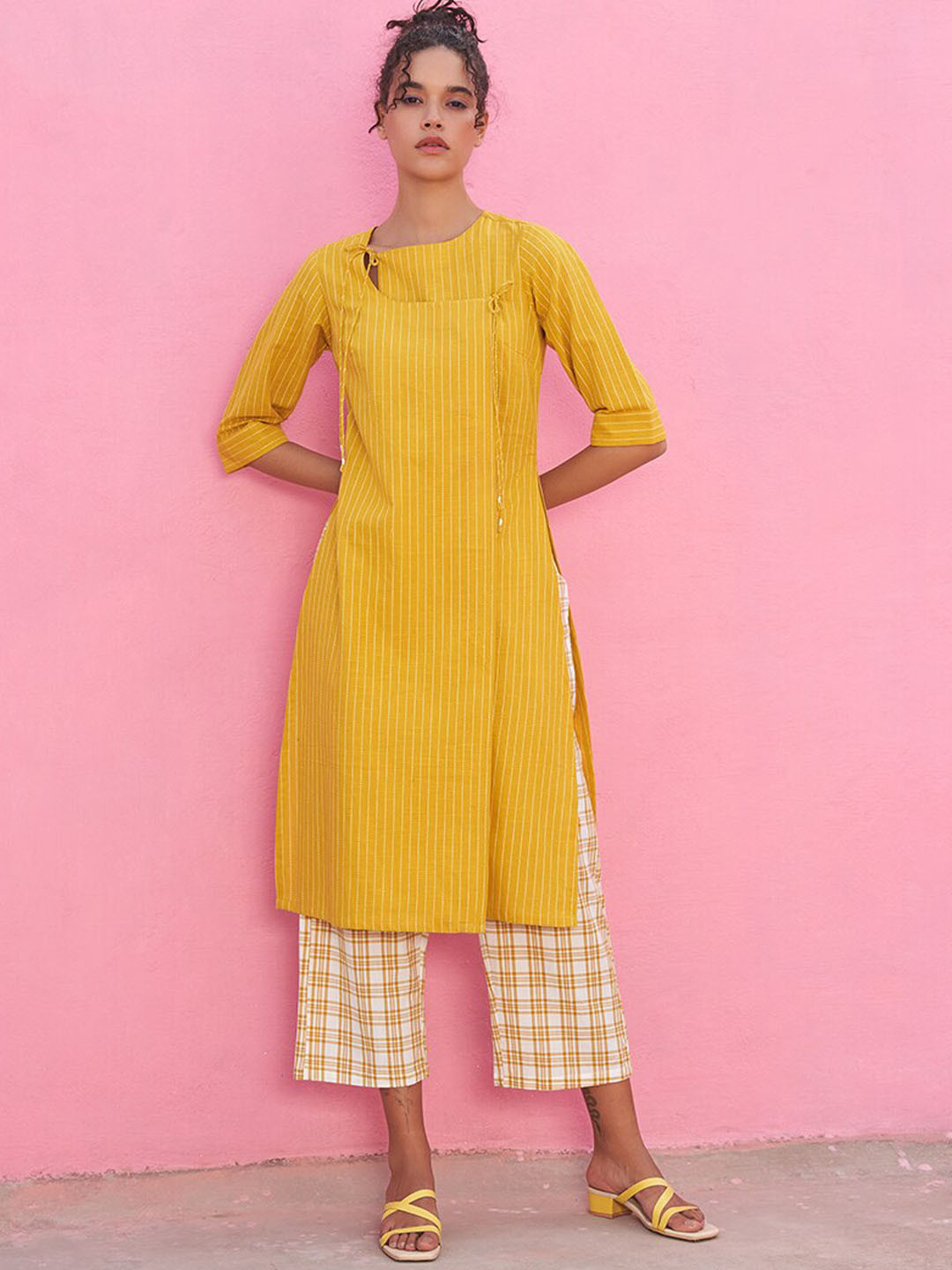 

Abhishti Striped Angrakha Pure Cotton Kurta, Yellow
