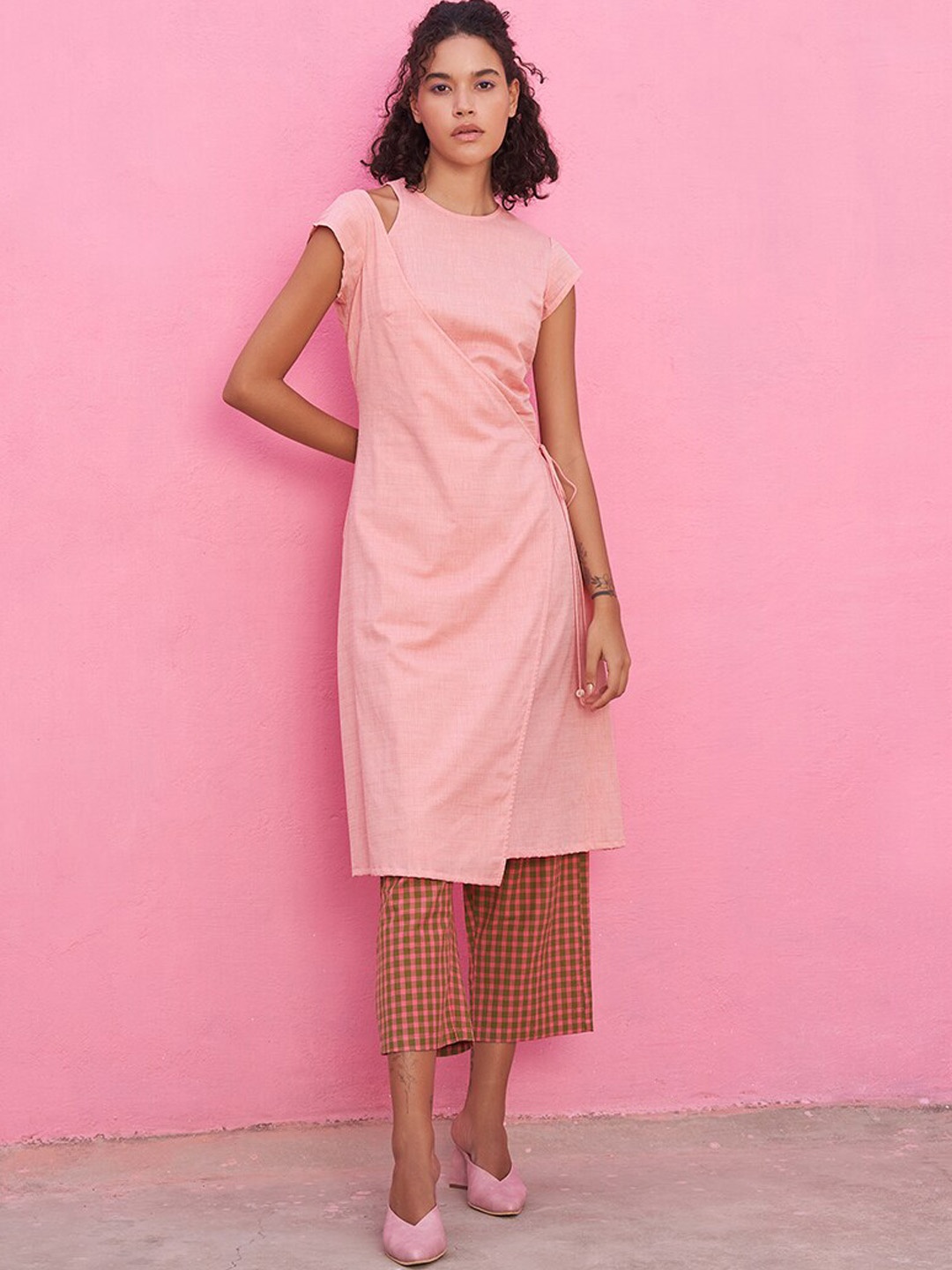 

Abhishti Angrakha Kurta, Peach