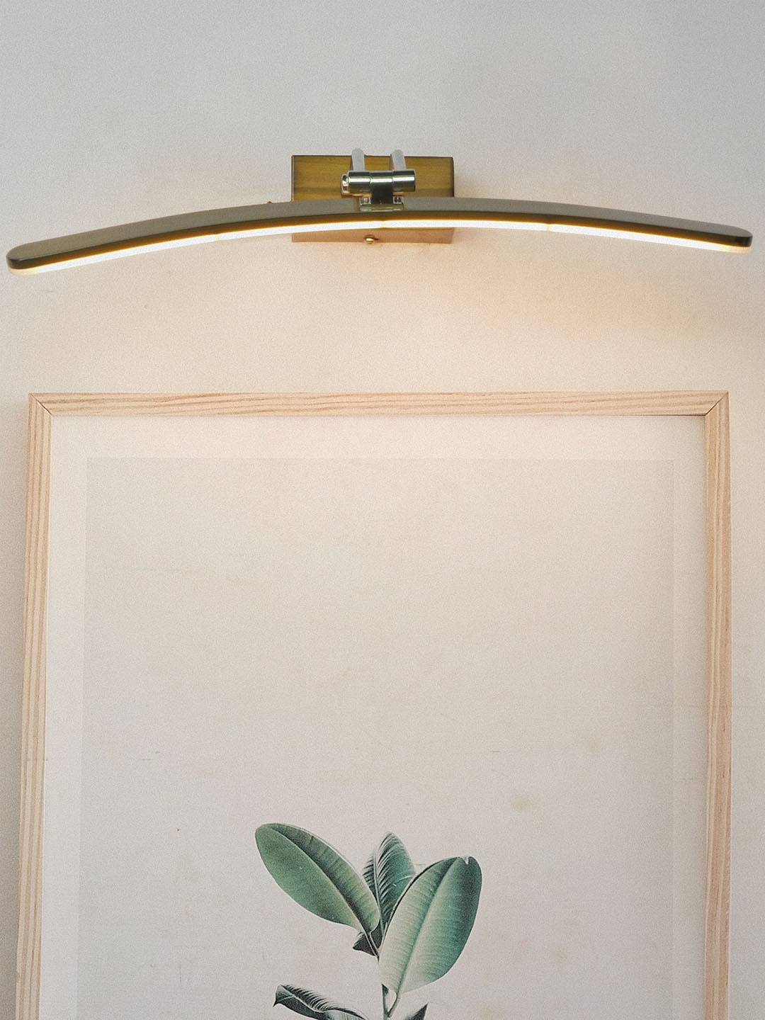 

Fos Lighting Golden Curved Antique Wall Lamp, Gold