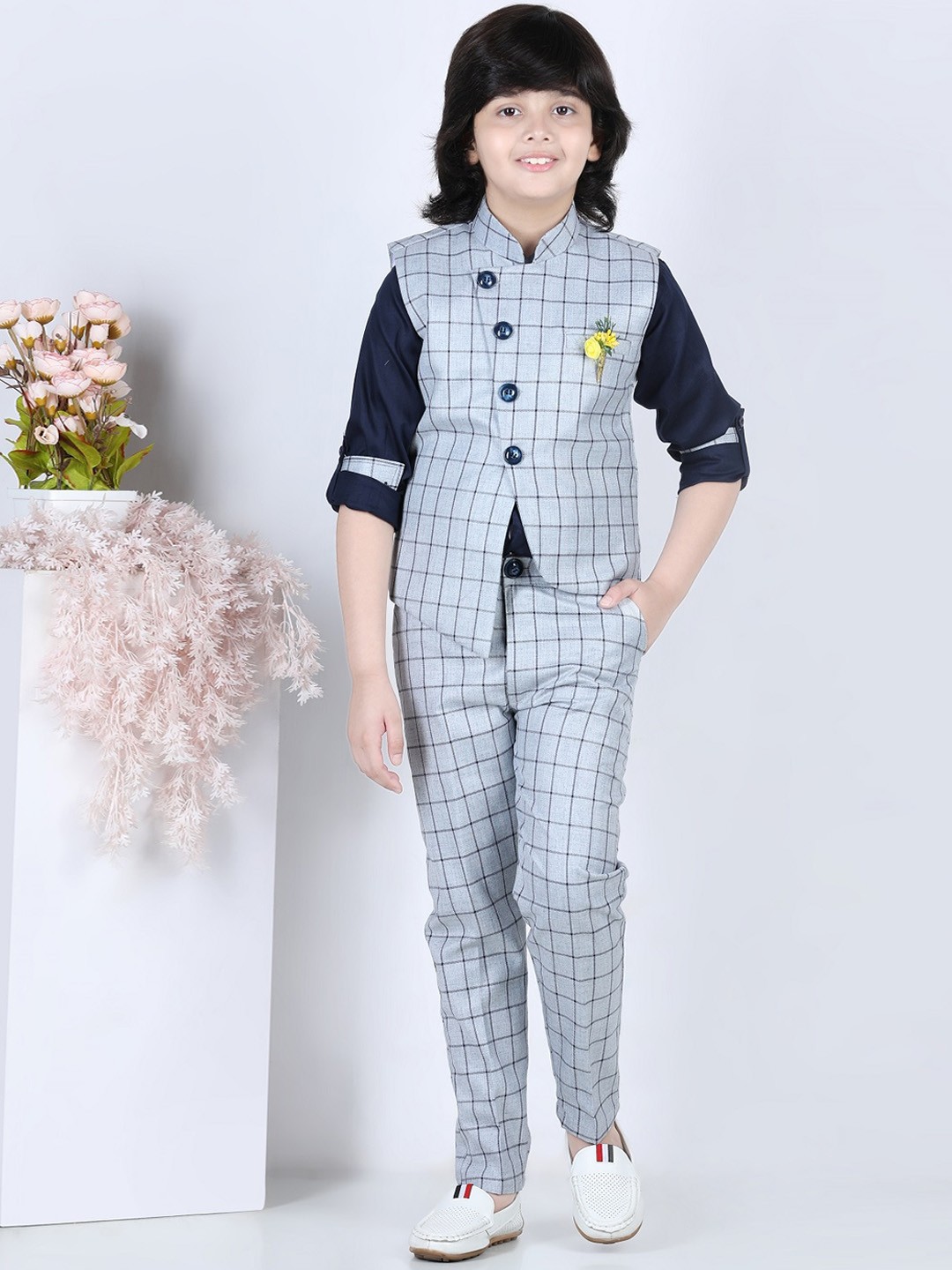 

Aj DEZInES Boys Checked 3 Piece Single Breasted Suits, Grey