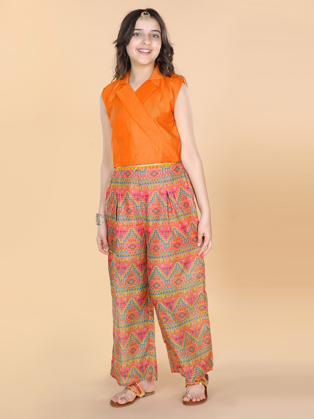 

Aj DEZInES Girls Printed Top With Palazzos, Orange