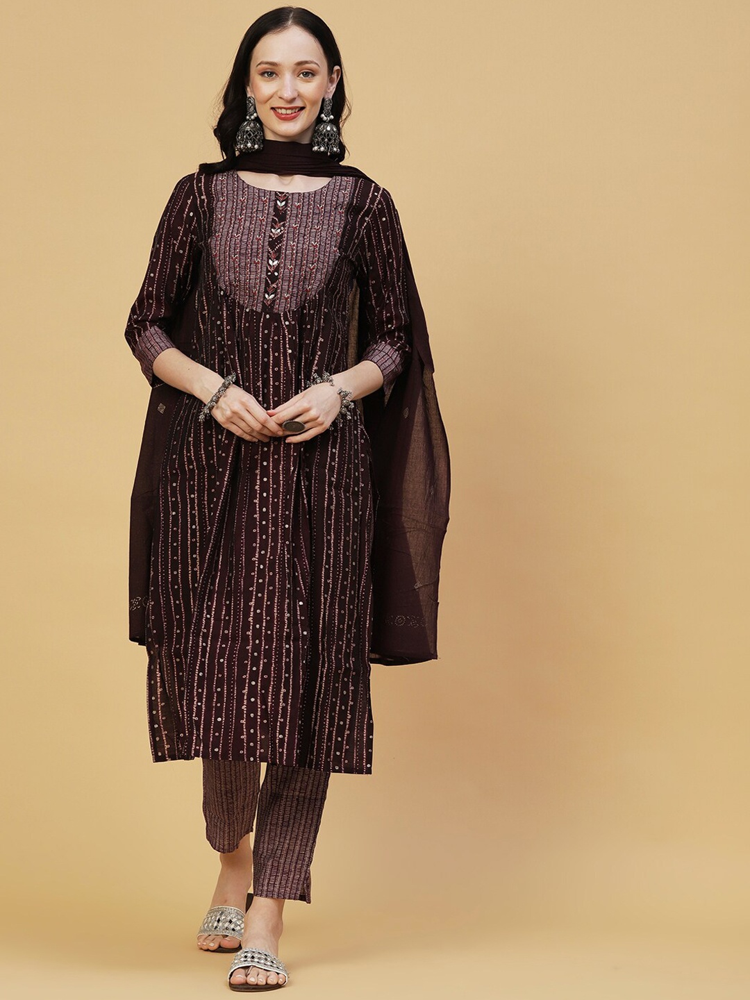 

FASHOR Purple Ethnic Motifs Foil Printed Zari Kurta with Trousers & Dupatta