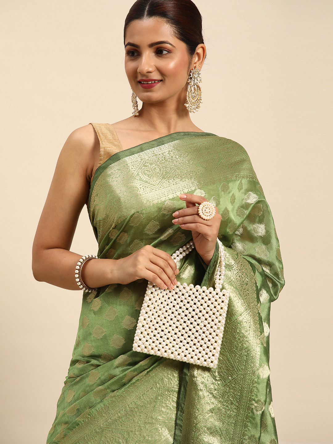 

Indian Women Lime Green & Gold-Toned Woven Design Zari Organza Banarasi Saree