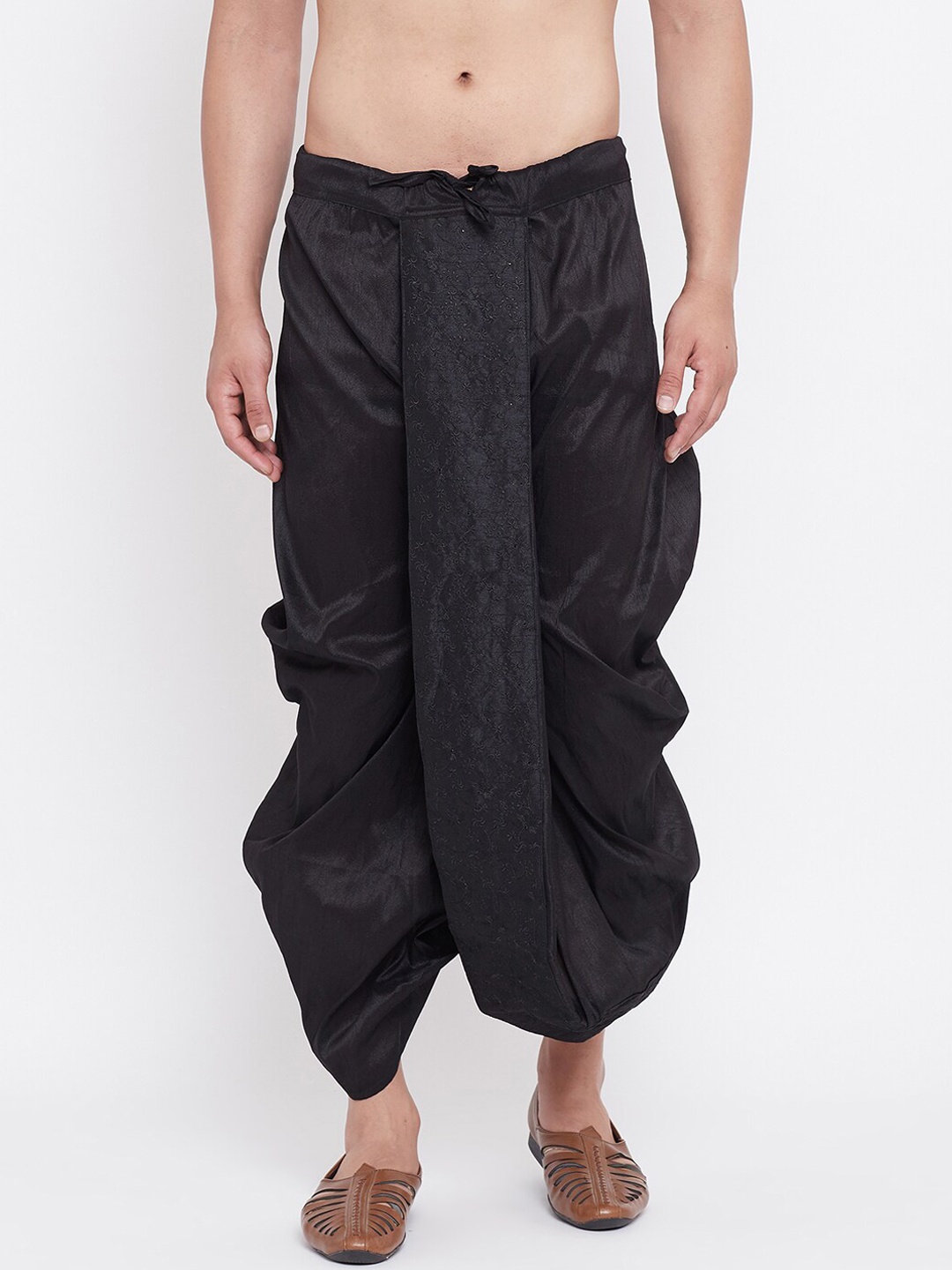 

VASTRAMAY By Vastramay Men Relaxed-Fit Embroidered Ethnic Dhoti Pant, Black