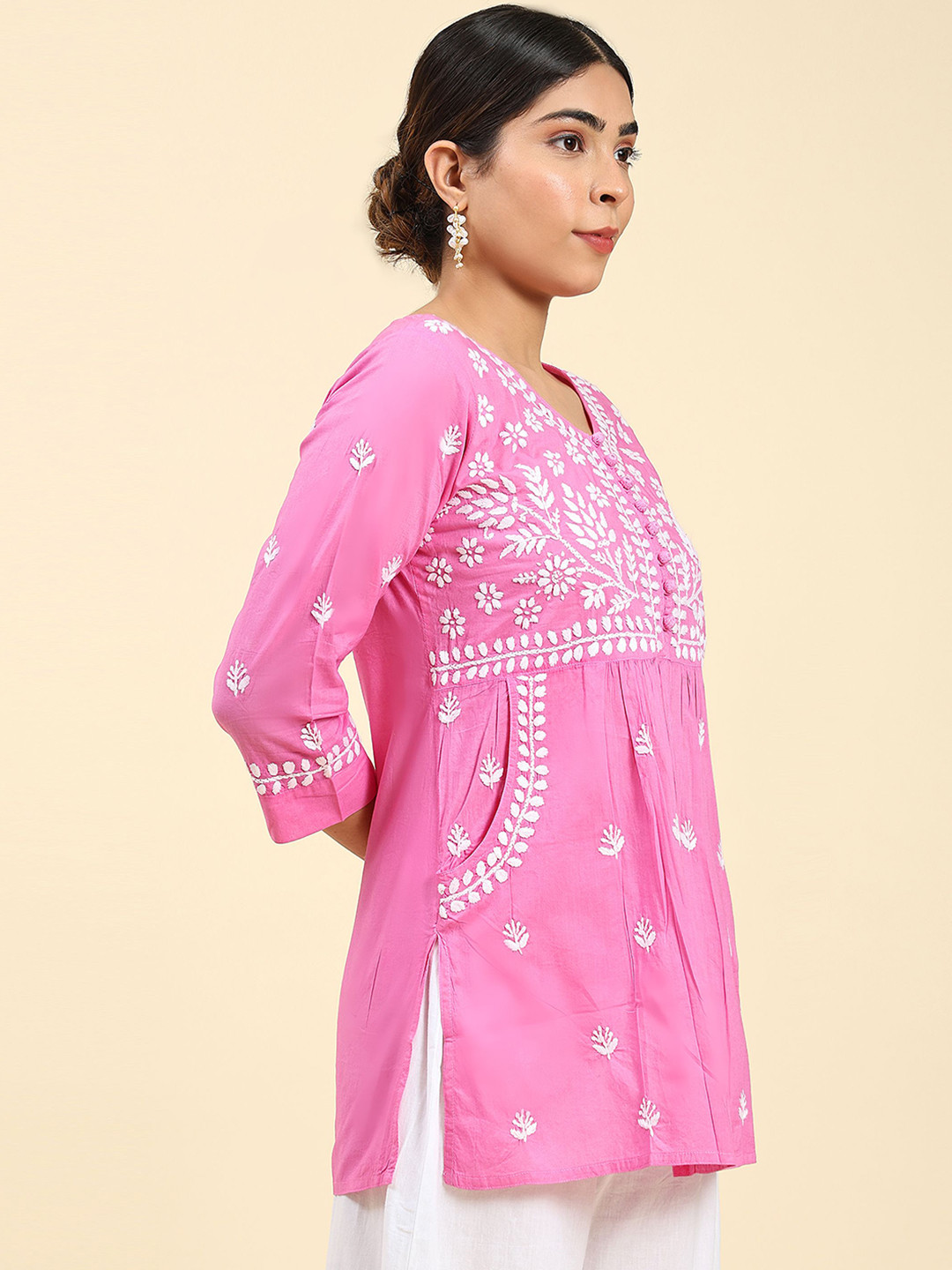 

HOUSE OF KARI Ethnic Motifs Embroidered Chikankari A-Line Cotton Kurta, Pink