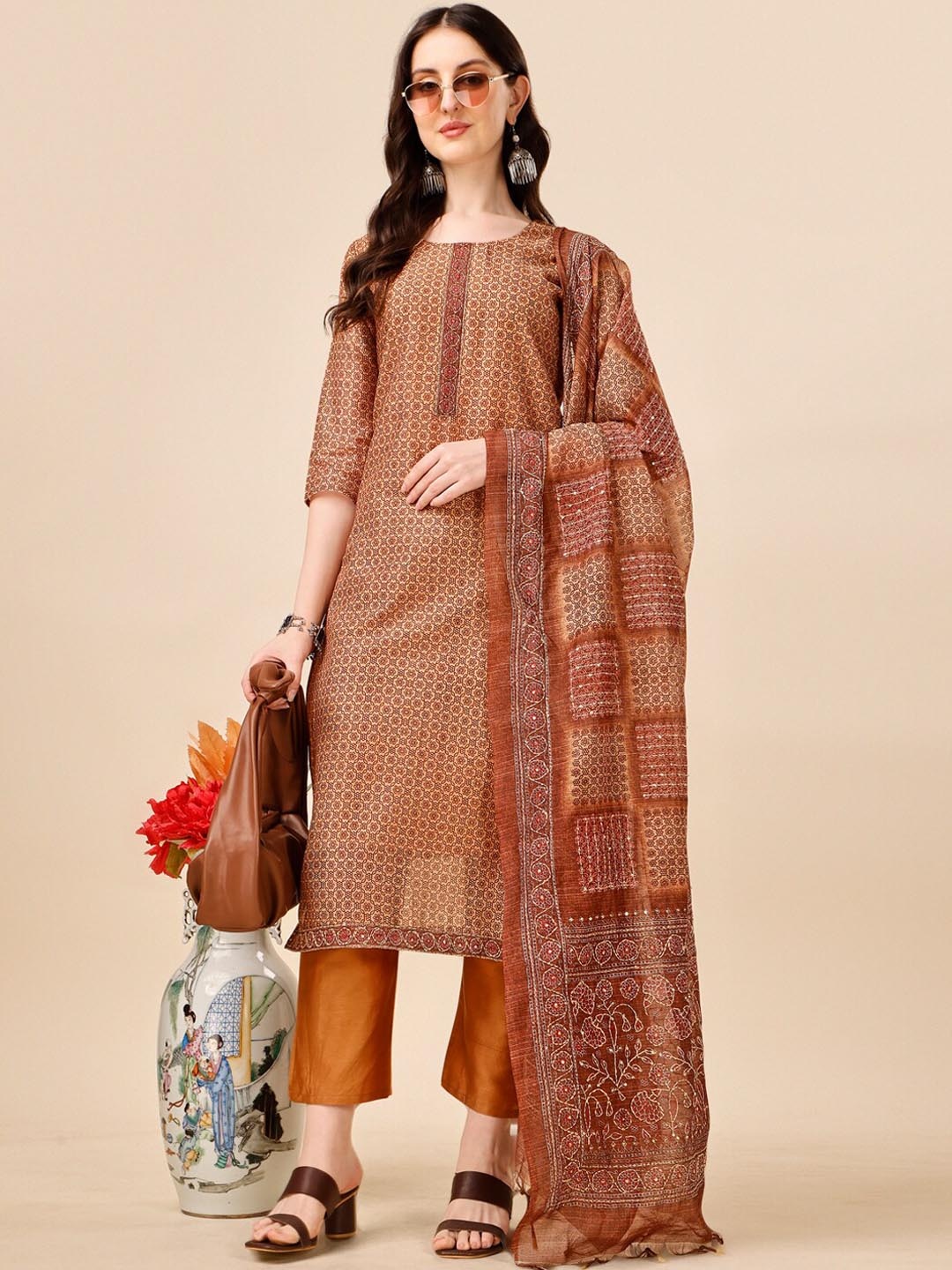 

Berrylicious Floral Printed Chanderi Silk Kurta With Trousers & Dupatta, Brown