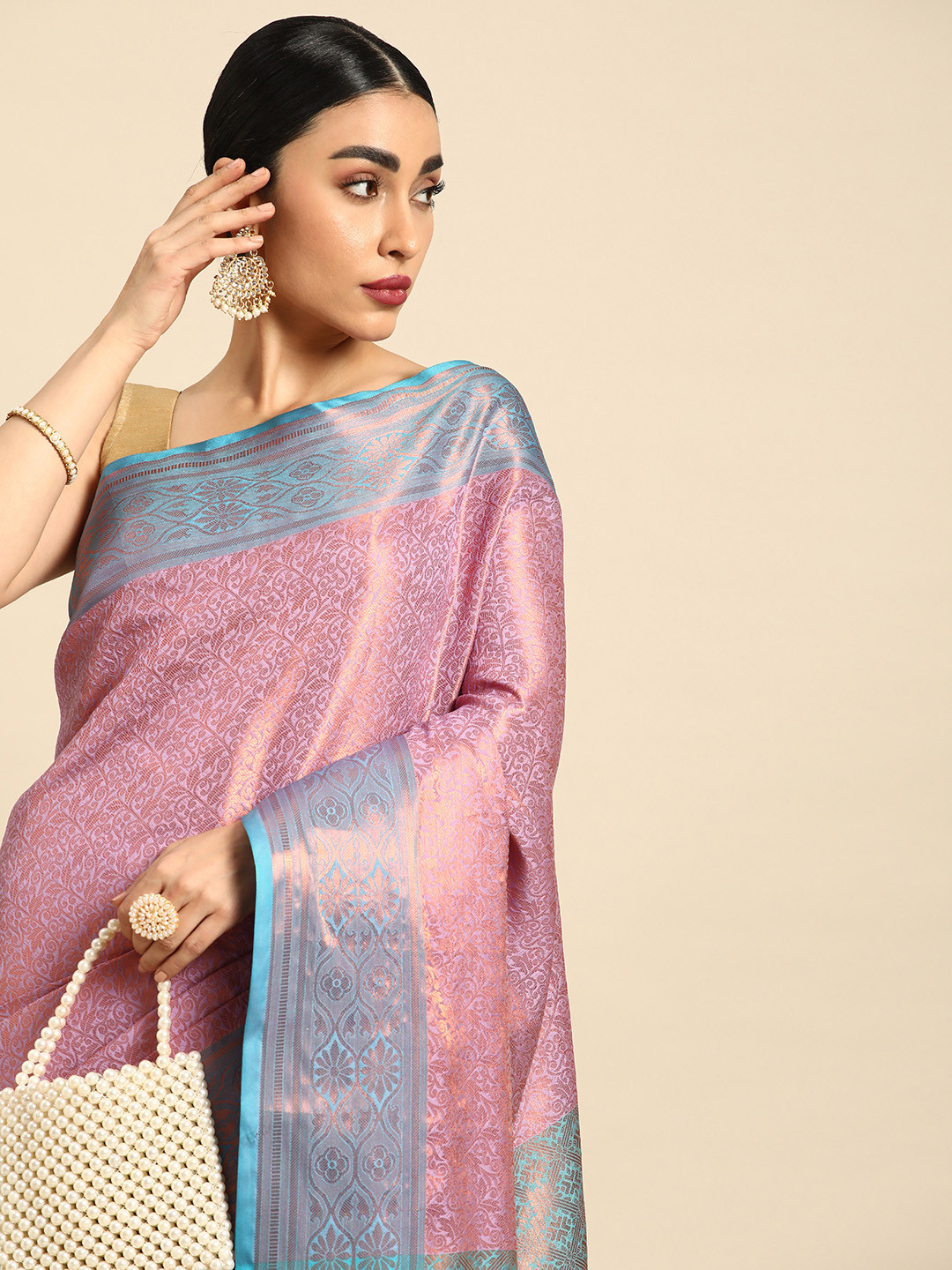 

Mitera Floral Zari Silk Blend Kanjeevaram Saree, Lavender
