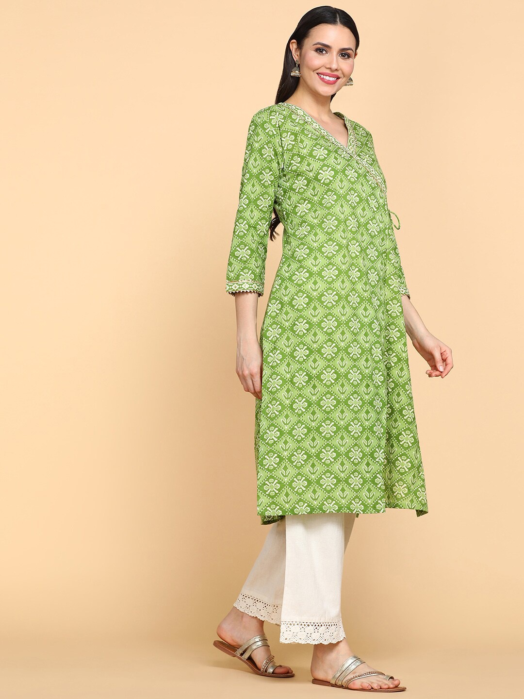 

aturabi Ethnic Motifs Printed Angarkha Sequinned Pure Cotton Kurta, Green