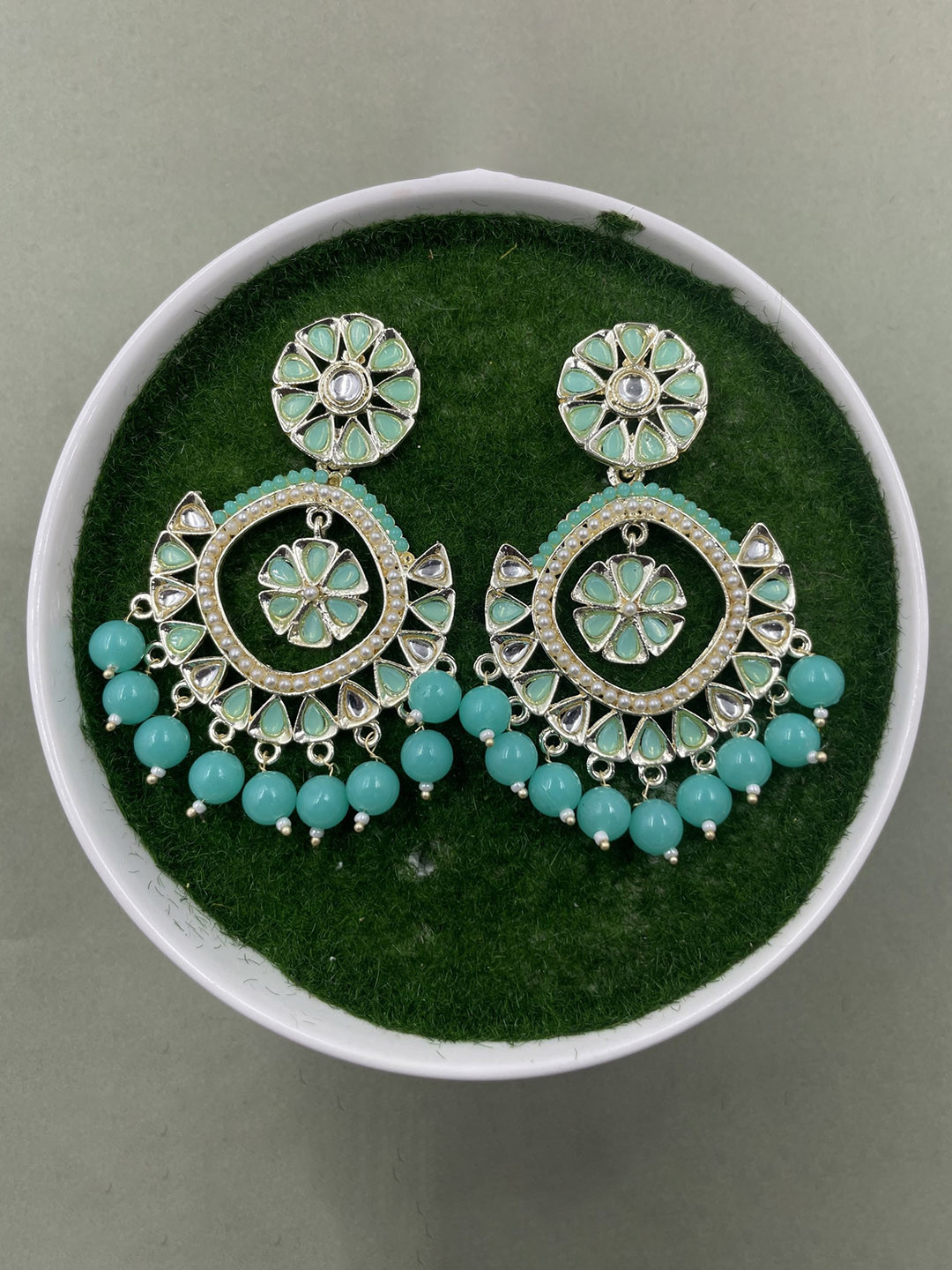 

Rhymee Gold-Plated Floral Chandbalis Kundan Earrings