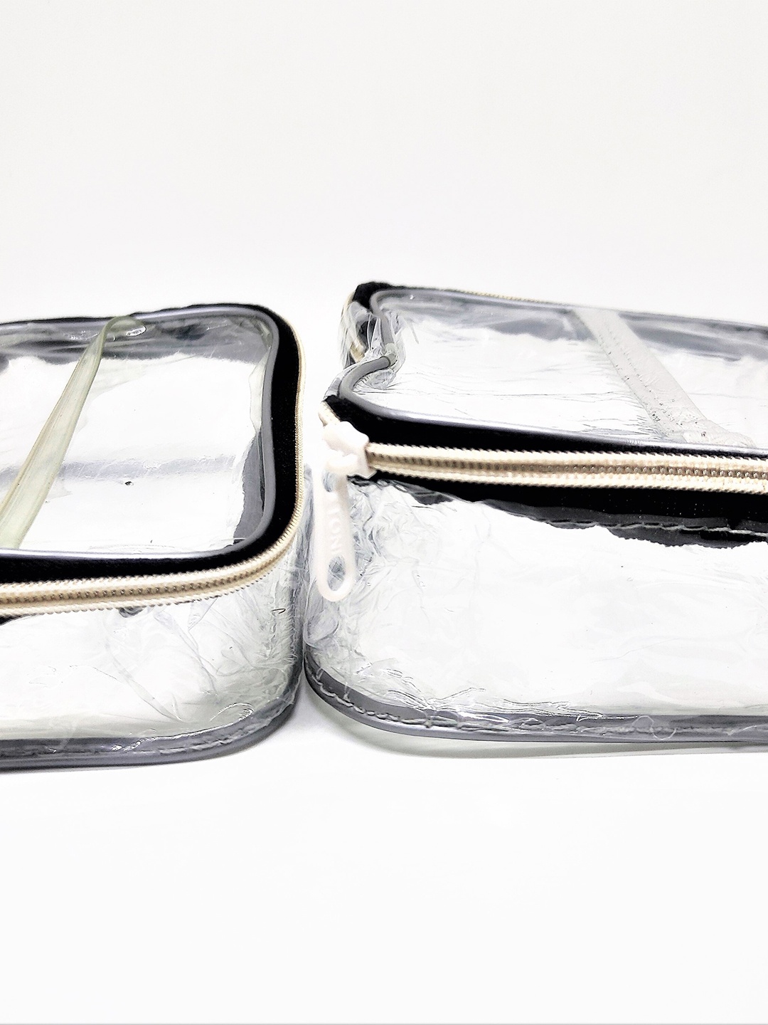 

COSMO HUB Transparent 2 Pieces Makeup Pouches