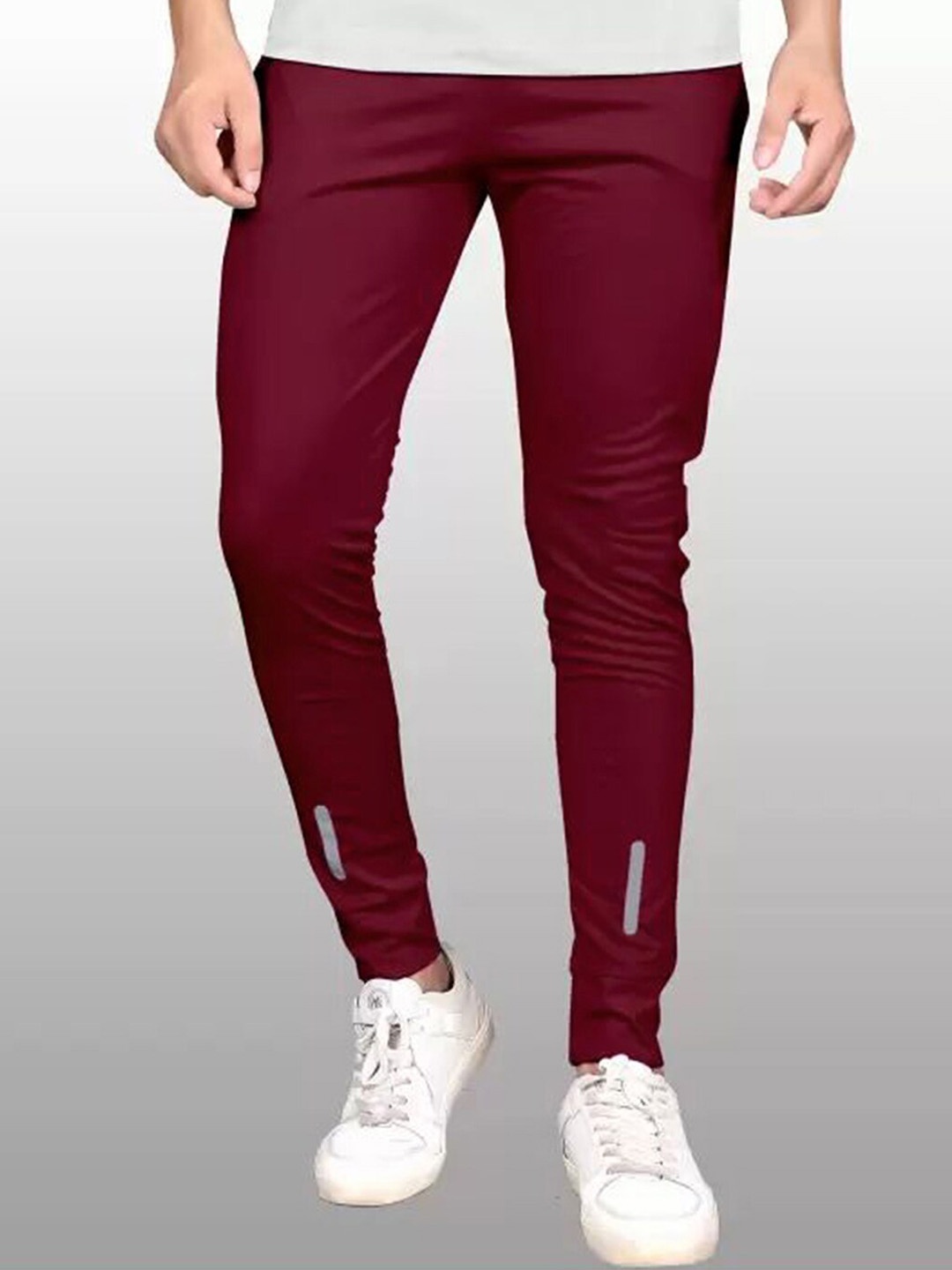 

Selvia Men Mid Rise Joggers, Maroon