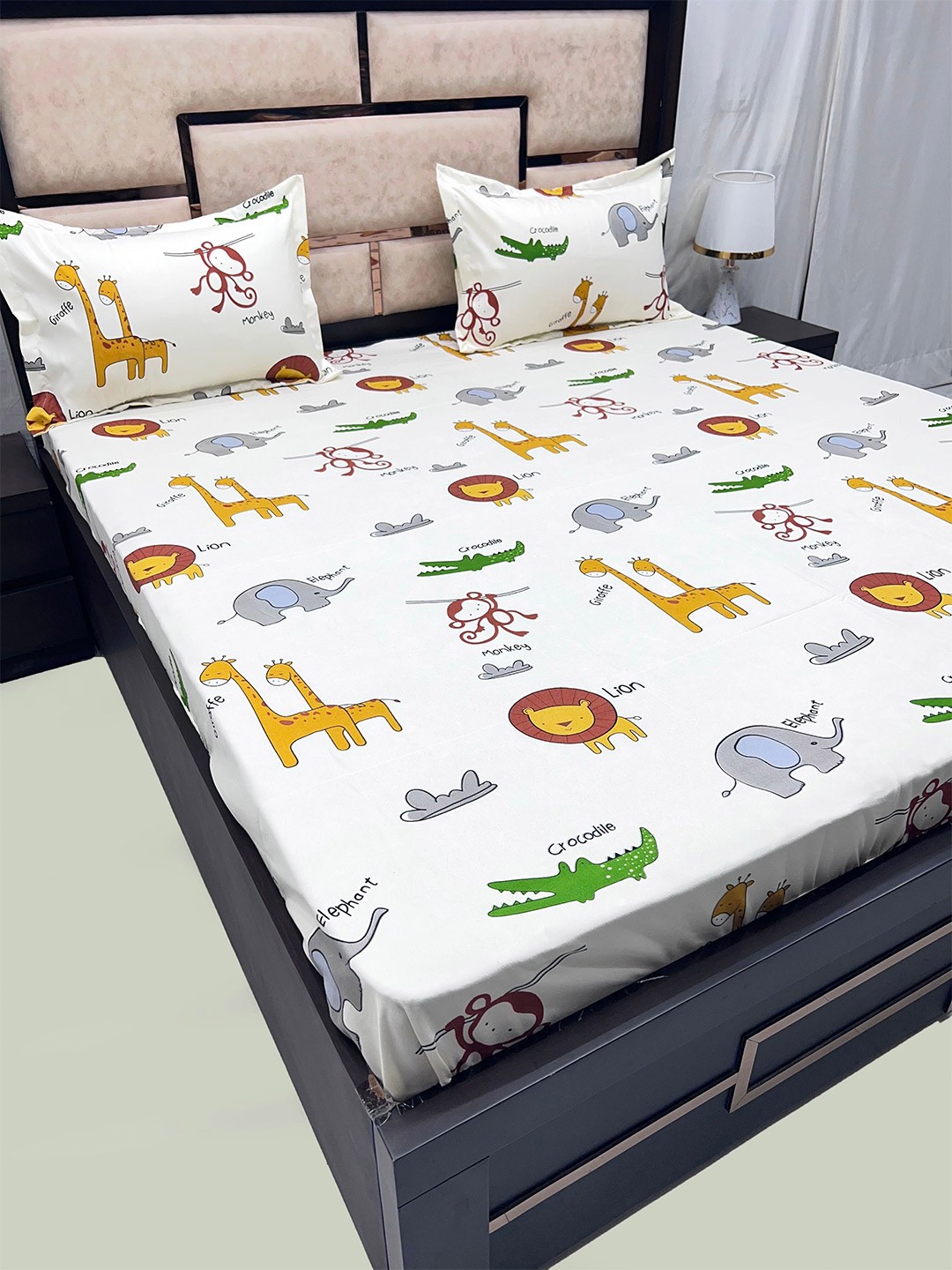

Pure Decor Kids Cream-Coloured & Brown Printed 300 TC Queen Bedsheet & 2 Pillow Covers