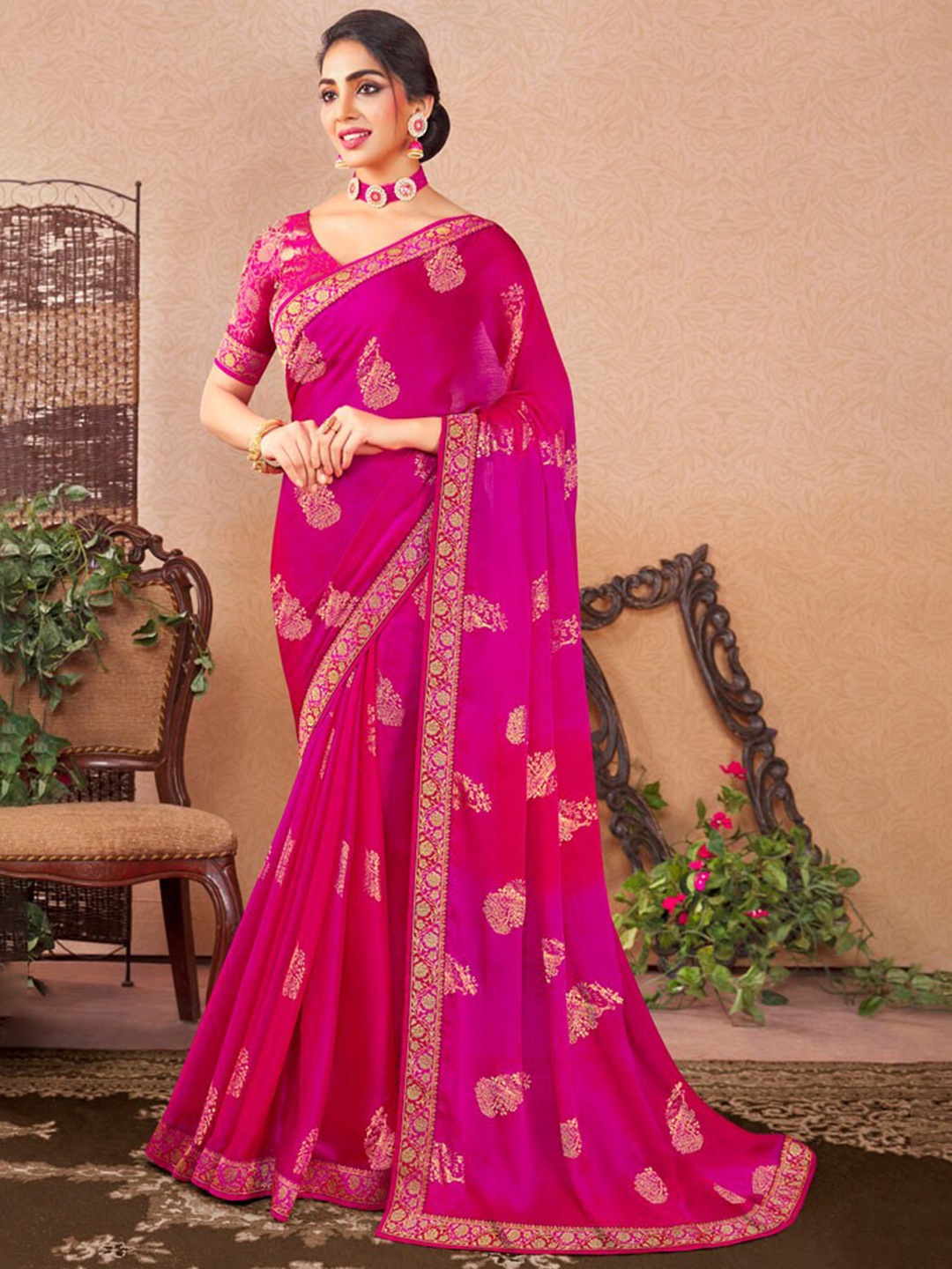 

Vishal Prints Ethnic Motifs Printed Zari Saree, Pink