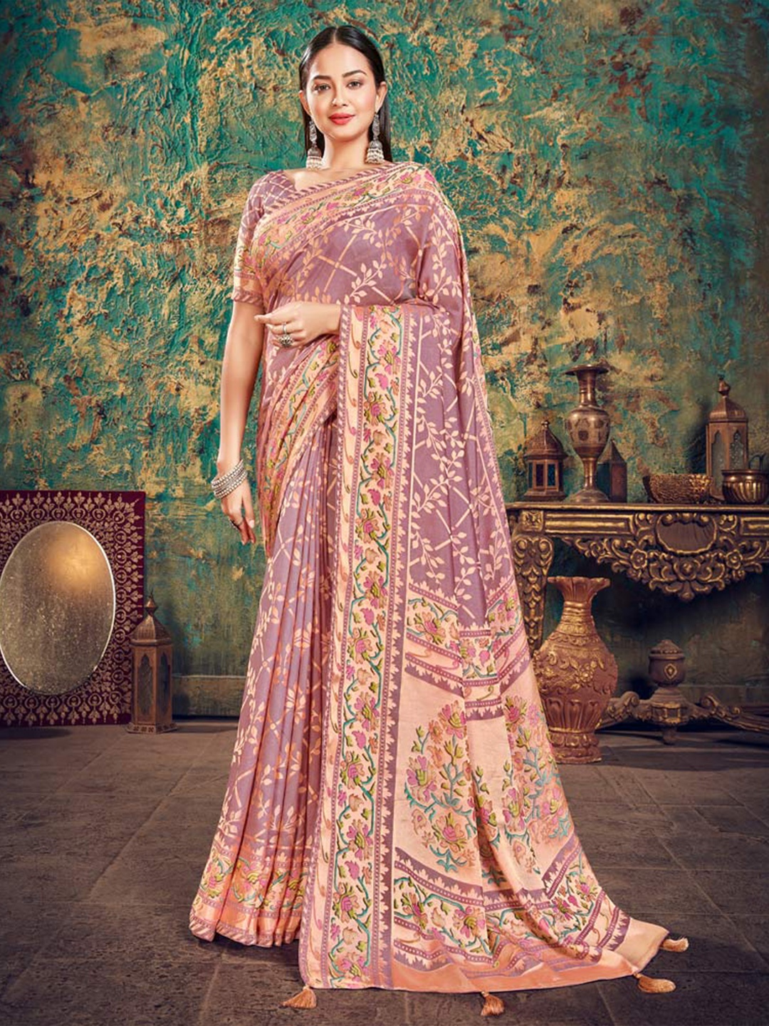 

Vishal Prints Floral Zari Brasso Saree With Blouse Piece, Pink