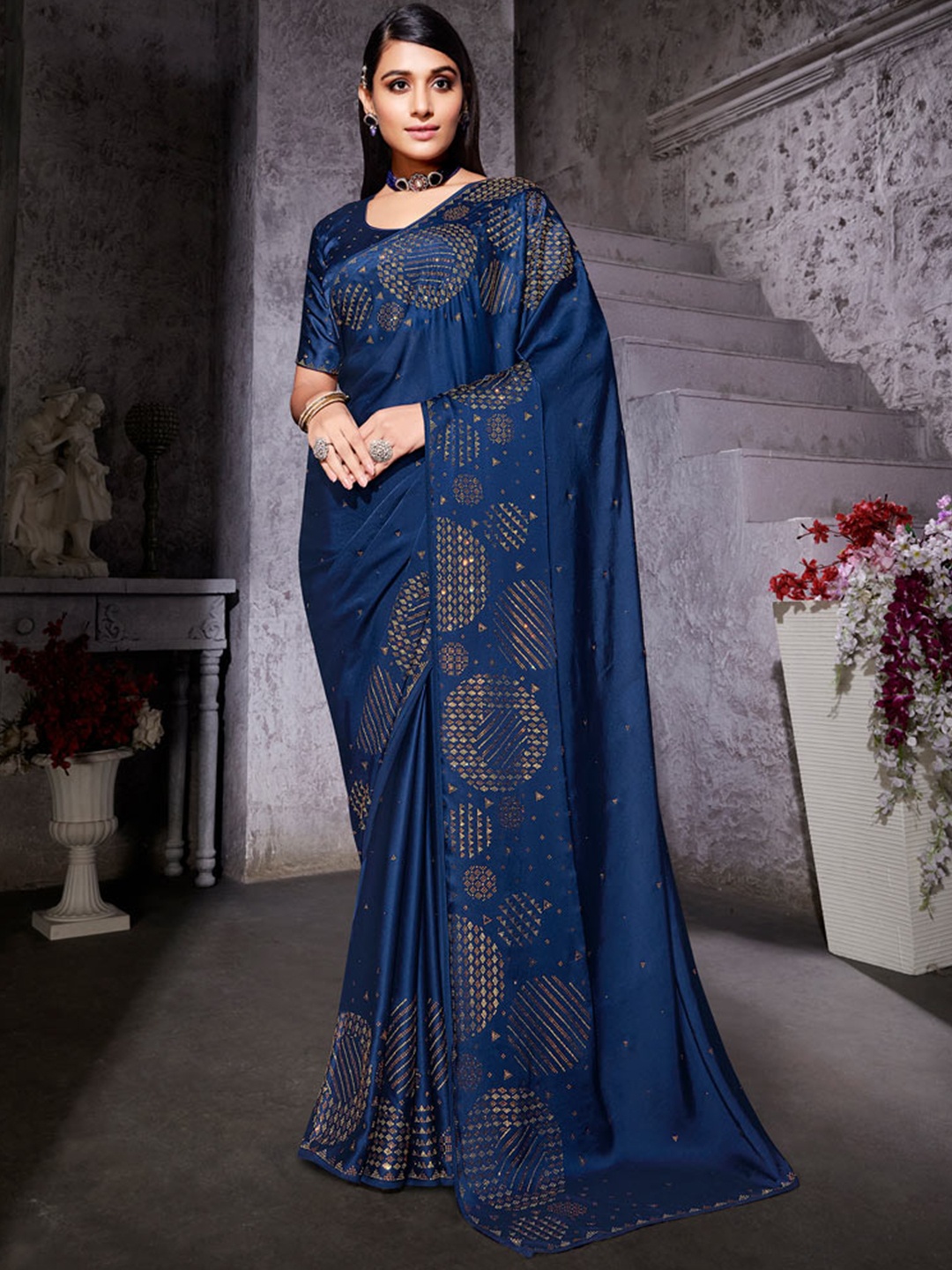 

Vishal Prints Embellished Beads and Stones Satin Saree, Blue