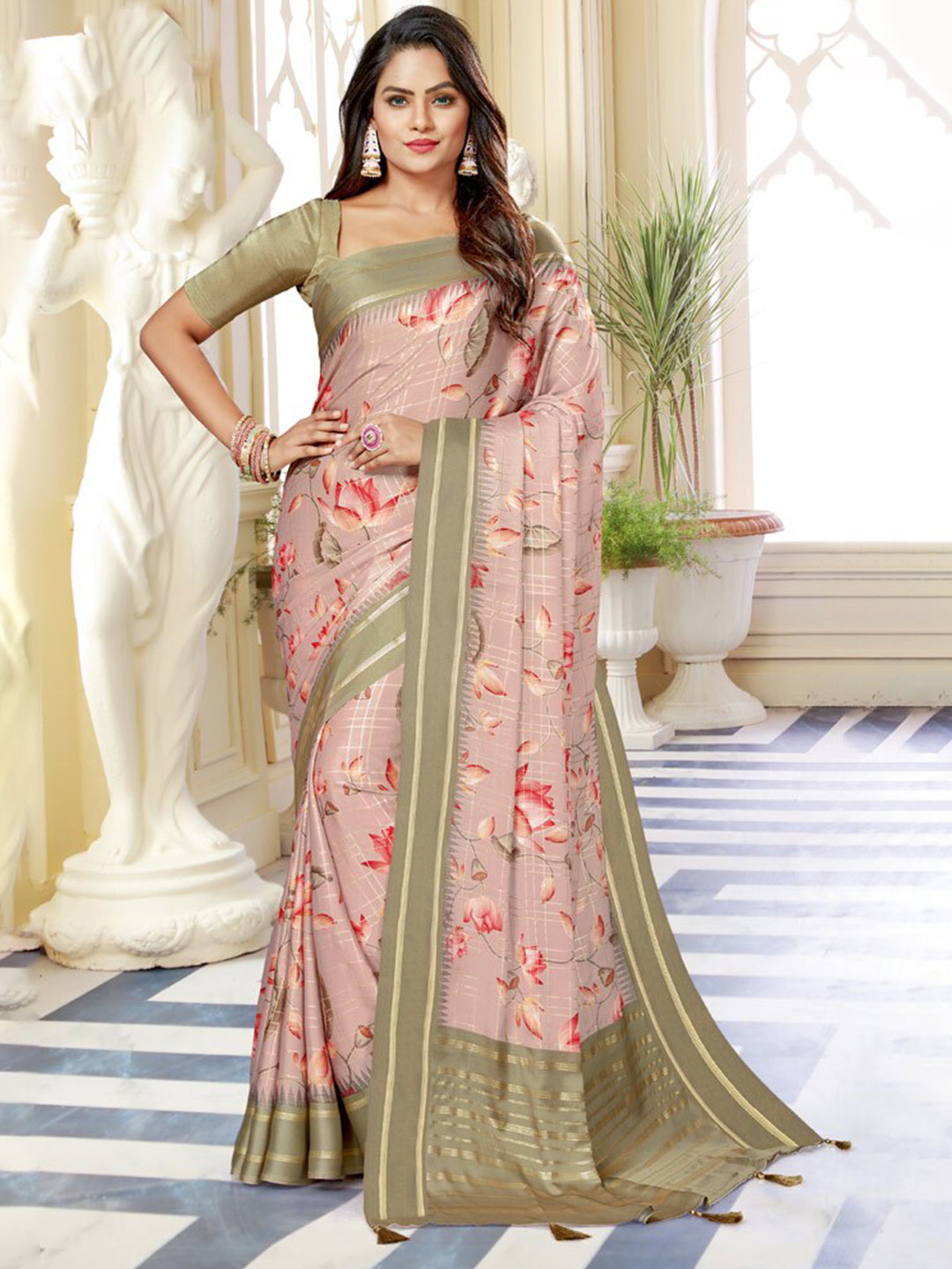 

Vishal Prints Floral Printed Satin Saree, Pink
