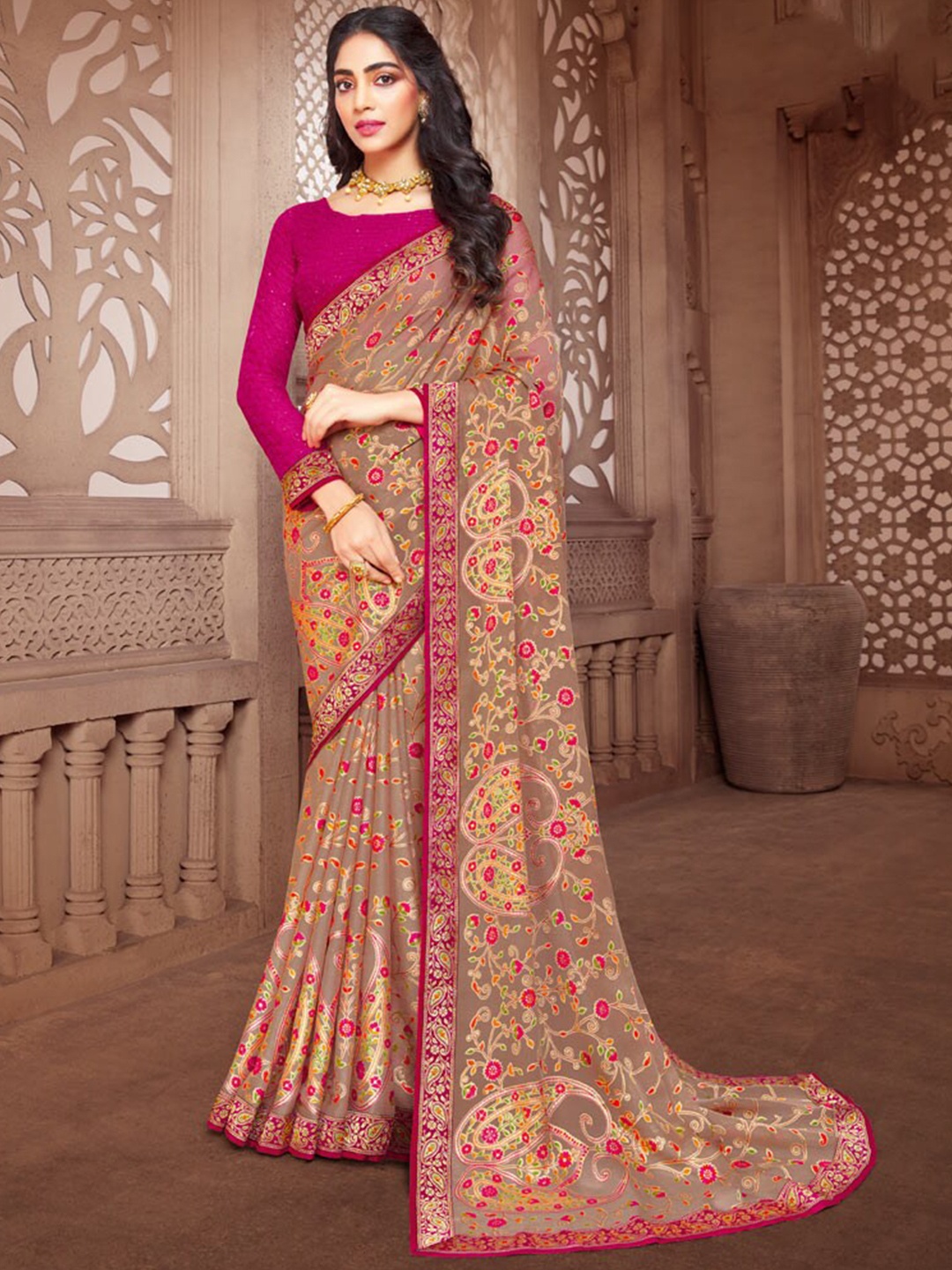 

Vishal Prints Paisley Printed Embellished Zari Saree, Brown