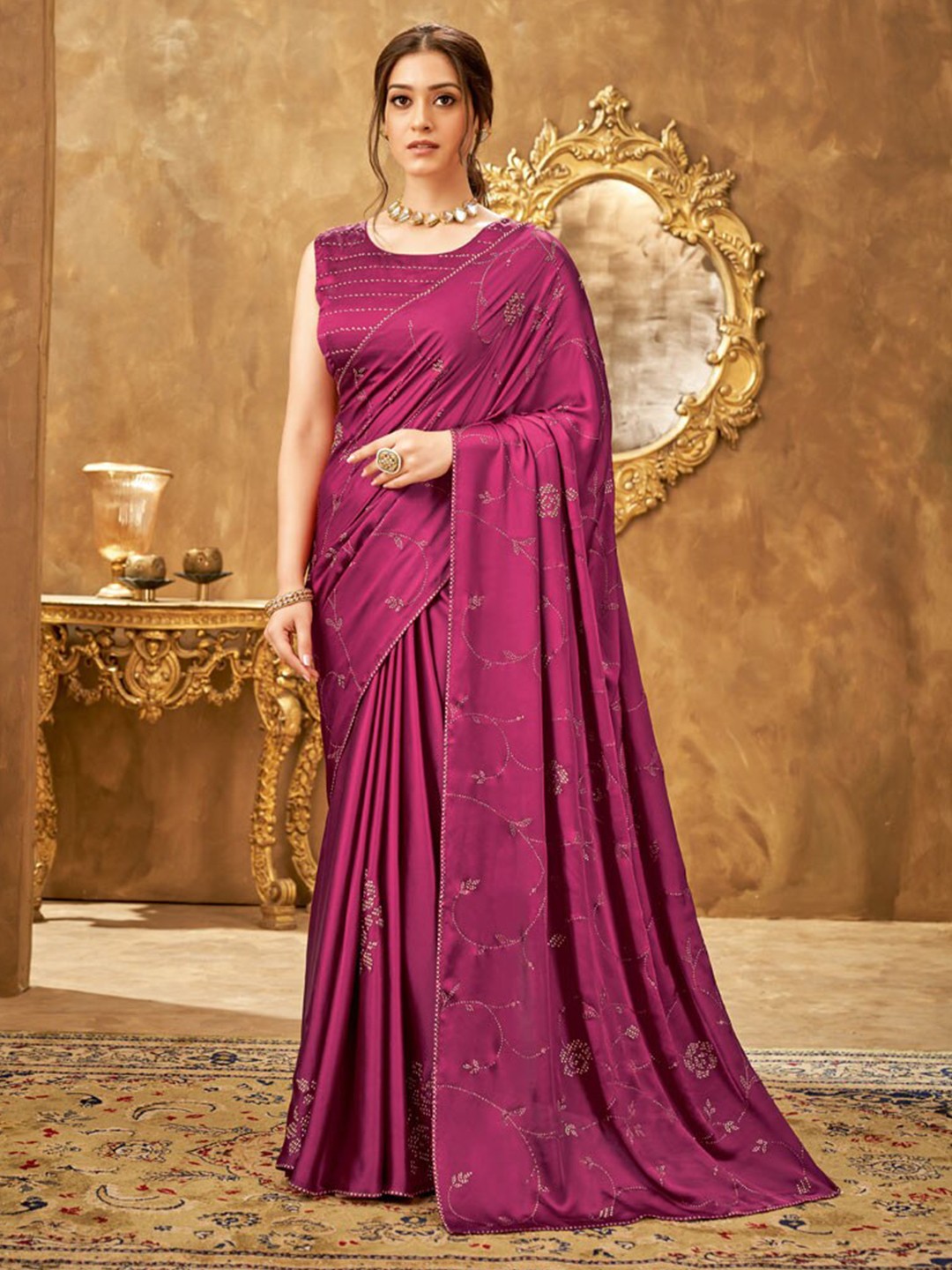 

Vishal Prints Embellished Beads and Stones Satin Saree, Maroon