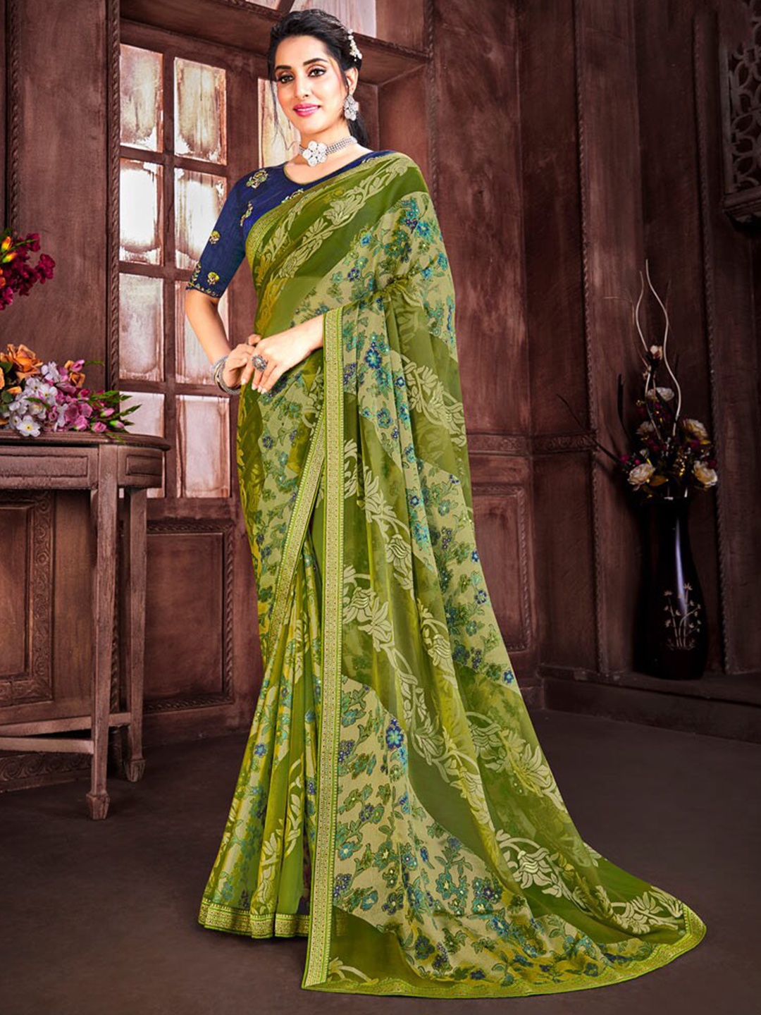 

Vishal Prints Floral Zari Brasso Saree, Green