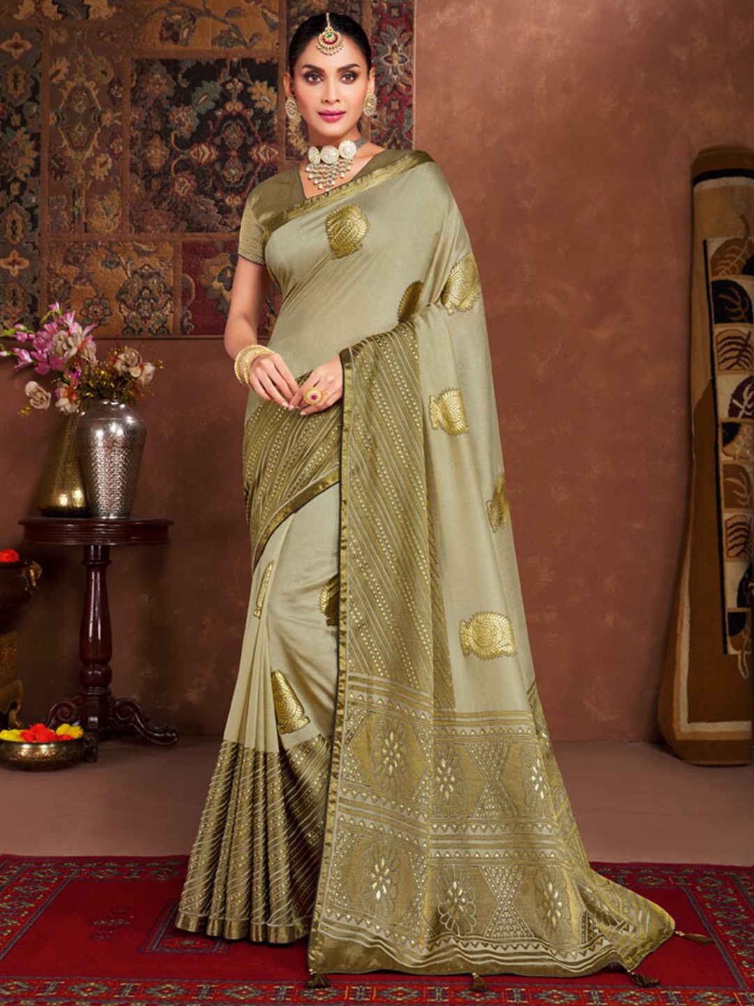 

Vishal Prints Paisley Woven Design Brasso Saree, Beige