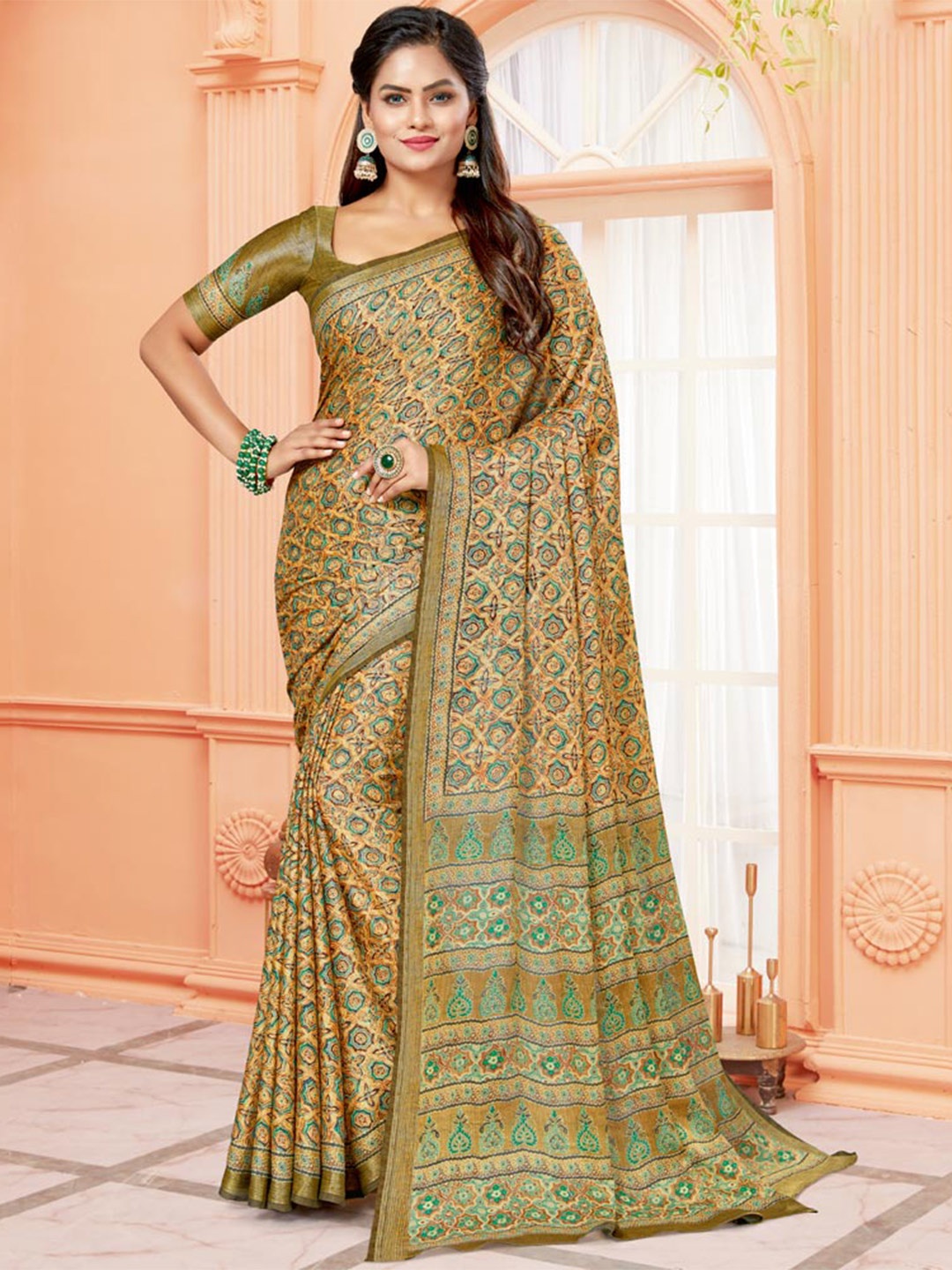 

Vishal Prints Ethnic Motifs Printed Saree, Orange