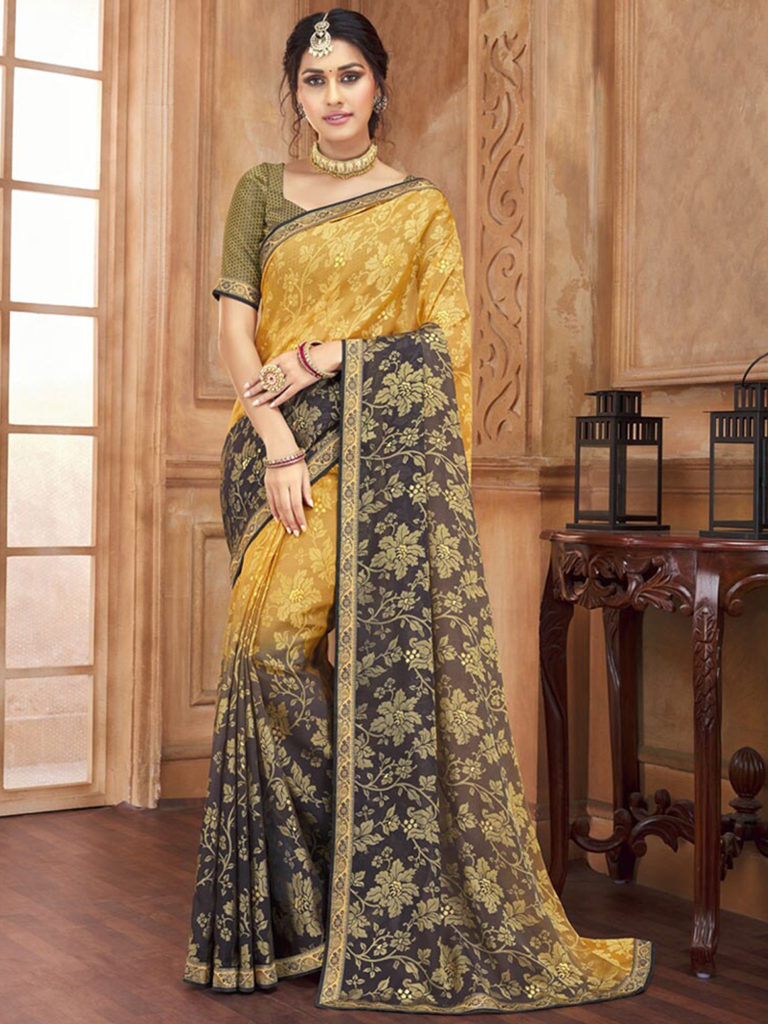 

Vishal Prints Floral Printed Zari Brasso Saree, Orange