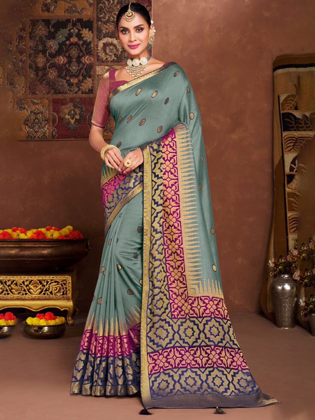 

Vishal Prints Geometric Printed Zari Brasso Saree, Grey