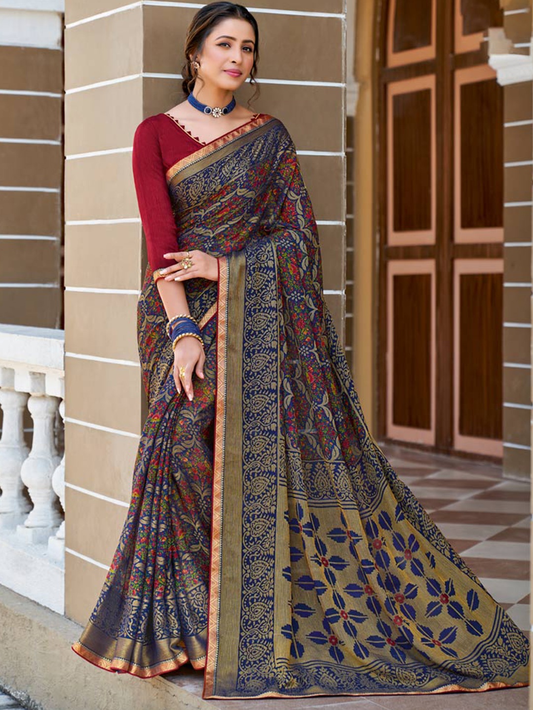 

Vishal Prints Floral Printed Zari Brasso Saree, Blue