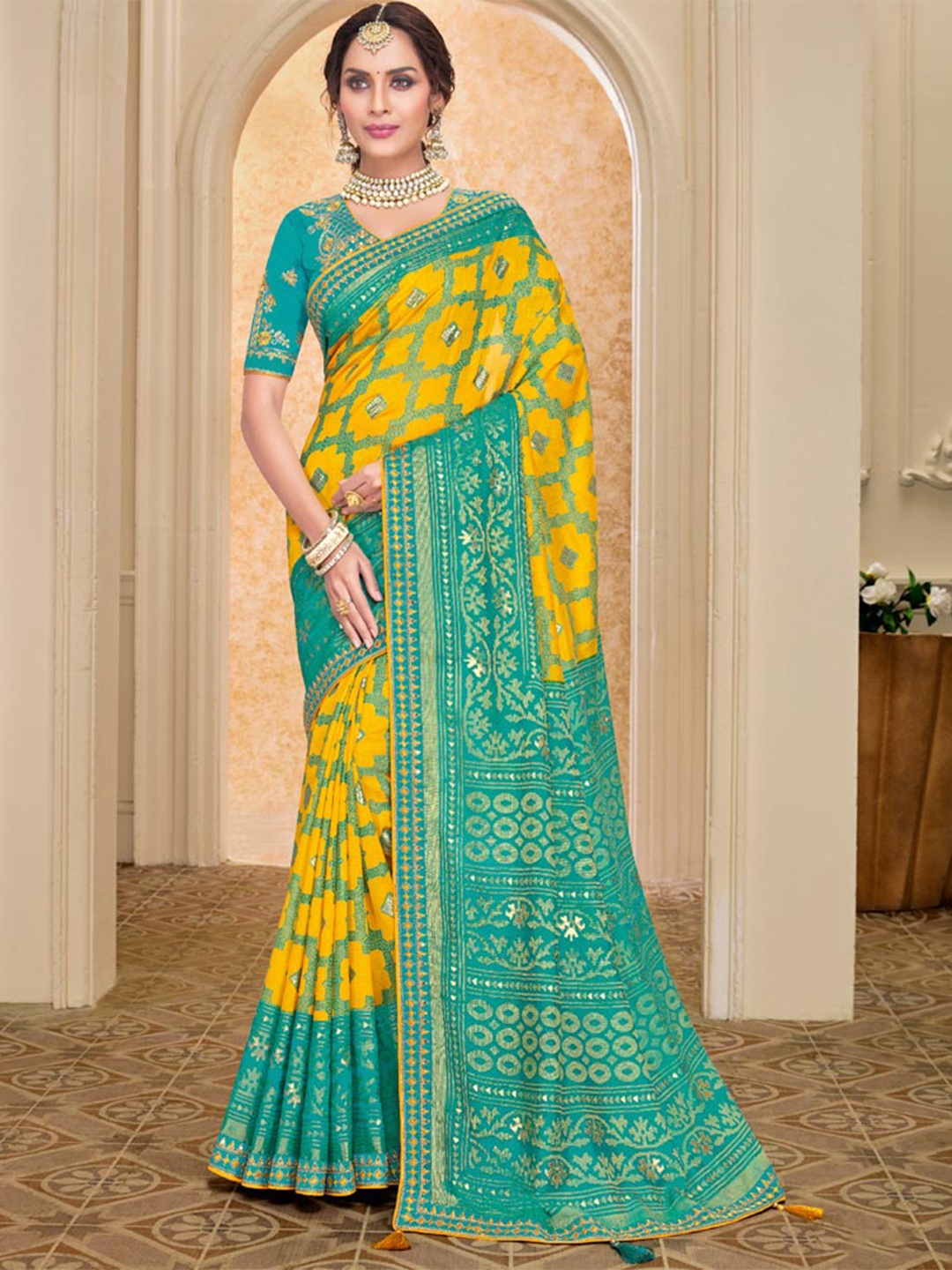 

Vishal Prints Ethnic Foil Printed Embroidered Brasso Saree, Yellow