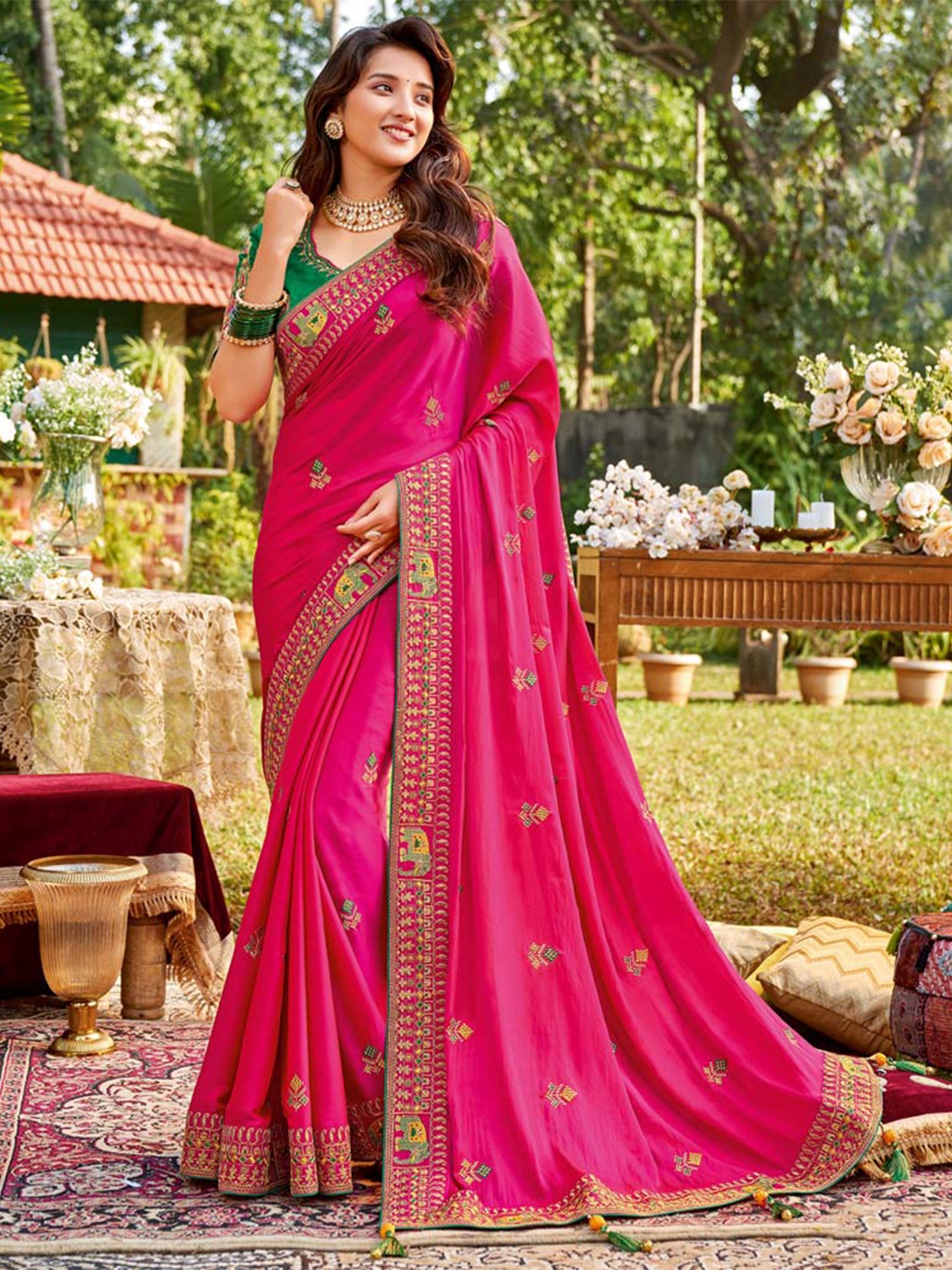 

Vishal Prints Floral Embroidered Saree, Pink