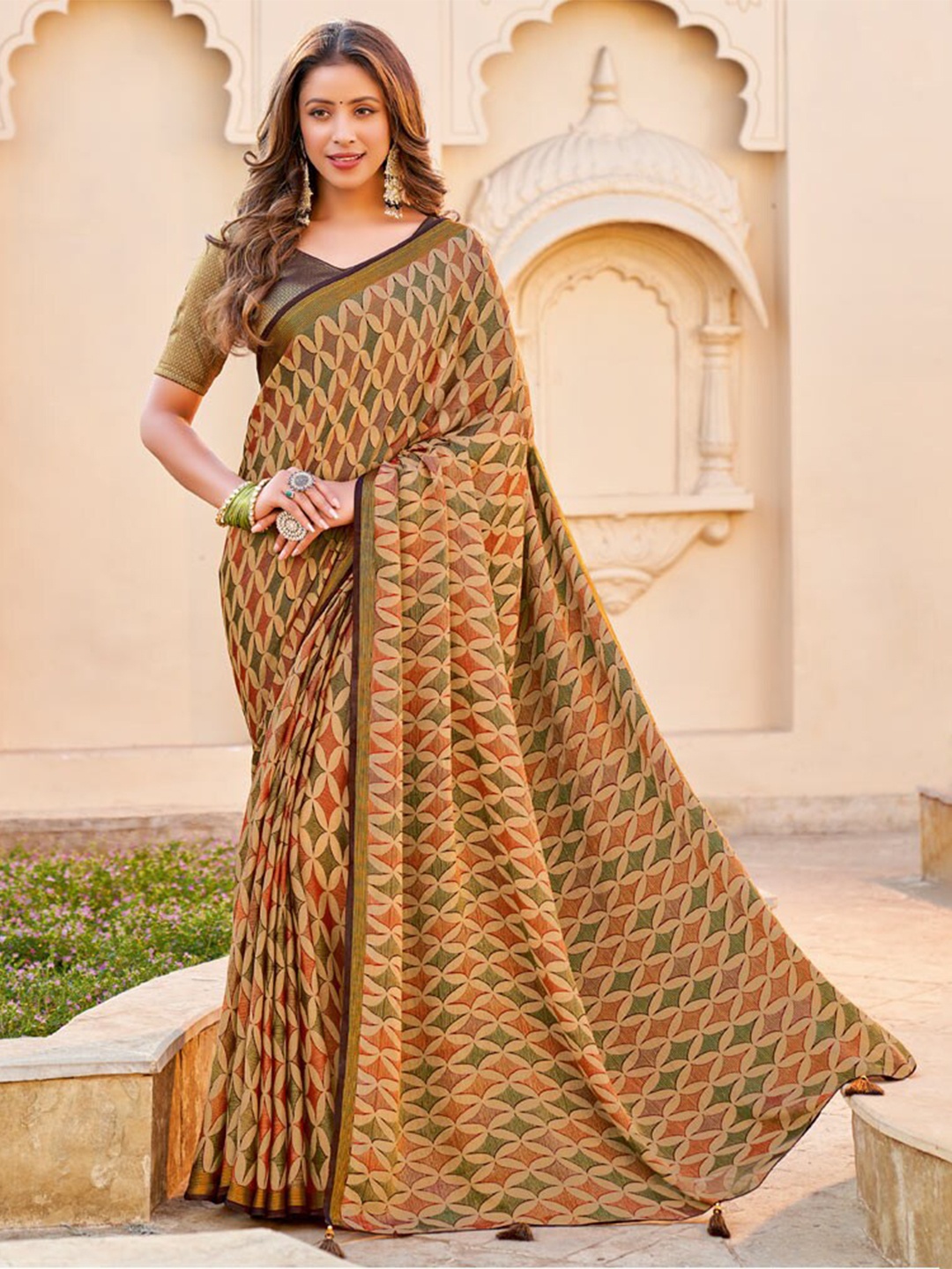 

Vishal Prints Ethnic Printed Zari Brasso Saree, Brown