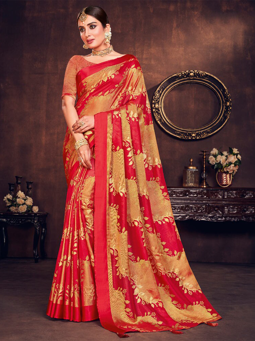 

Vishal Prints Floral Printed Brasso Saree, Red