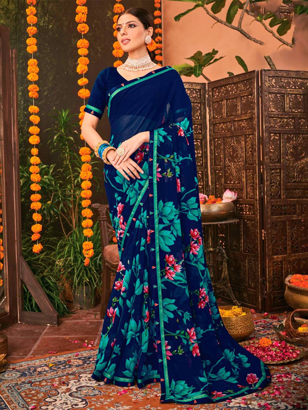 

Vishal Prints Floral Printed Georgette Saree, Blue