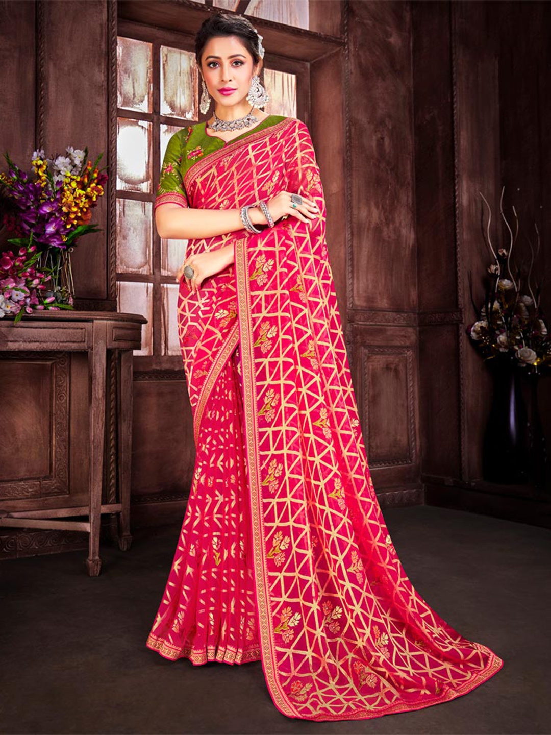 

Vishal Prints Geometric Printed Zari Brasso Saree, Red