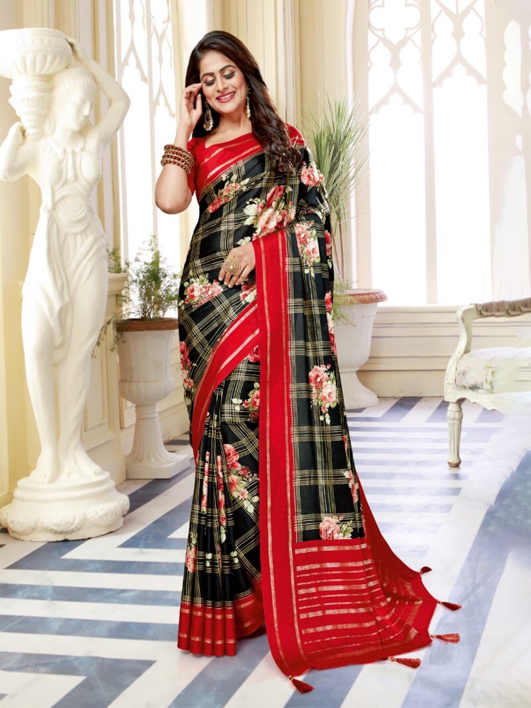 

Vishal Prints Floral Printed Satin Saree, Black